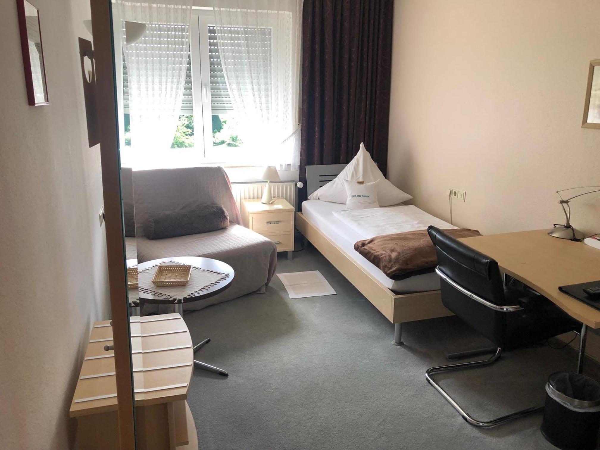 Single Room photo 2