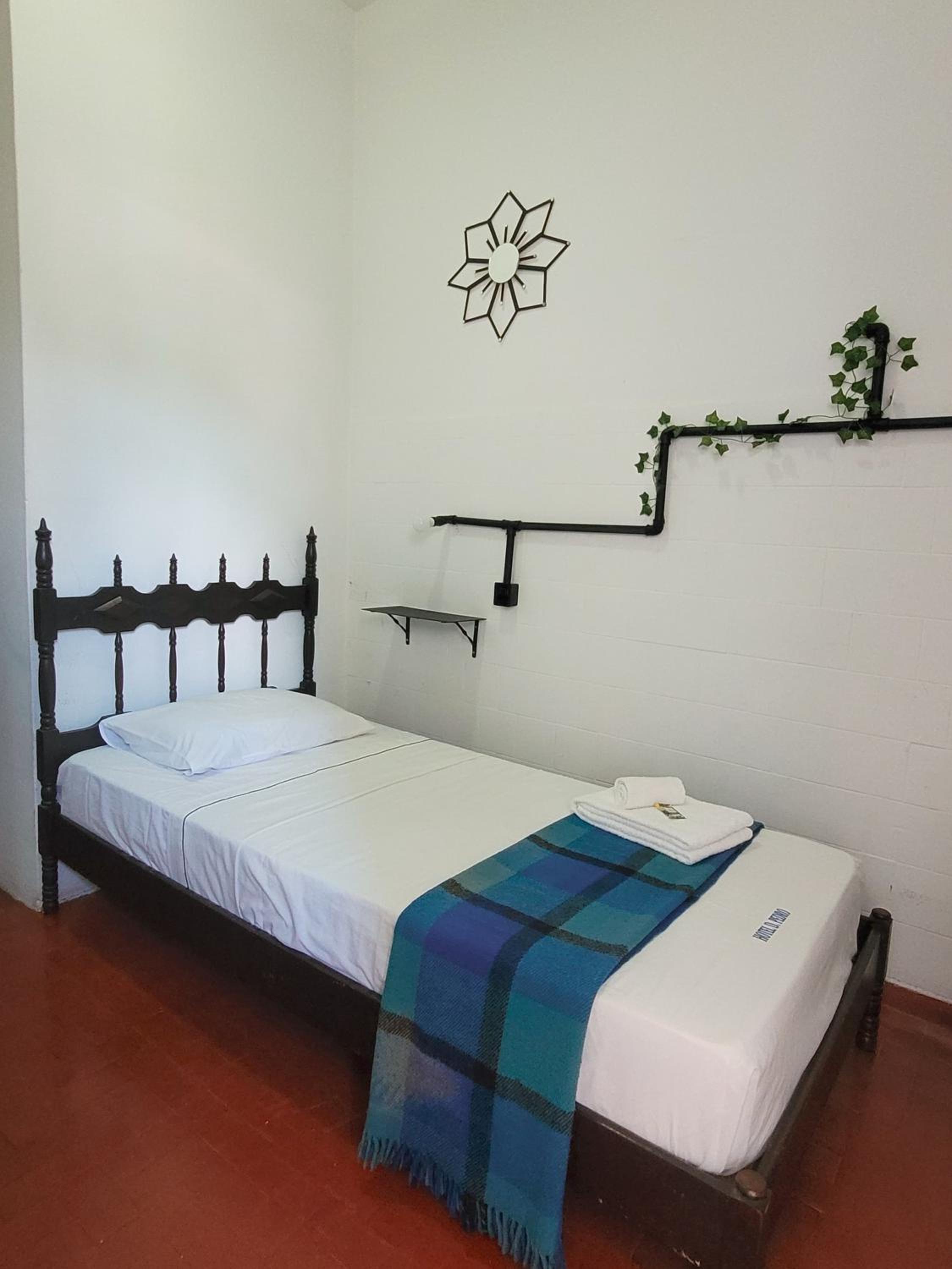 Single Room with Shared Bathroom