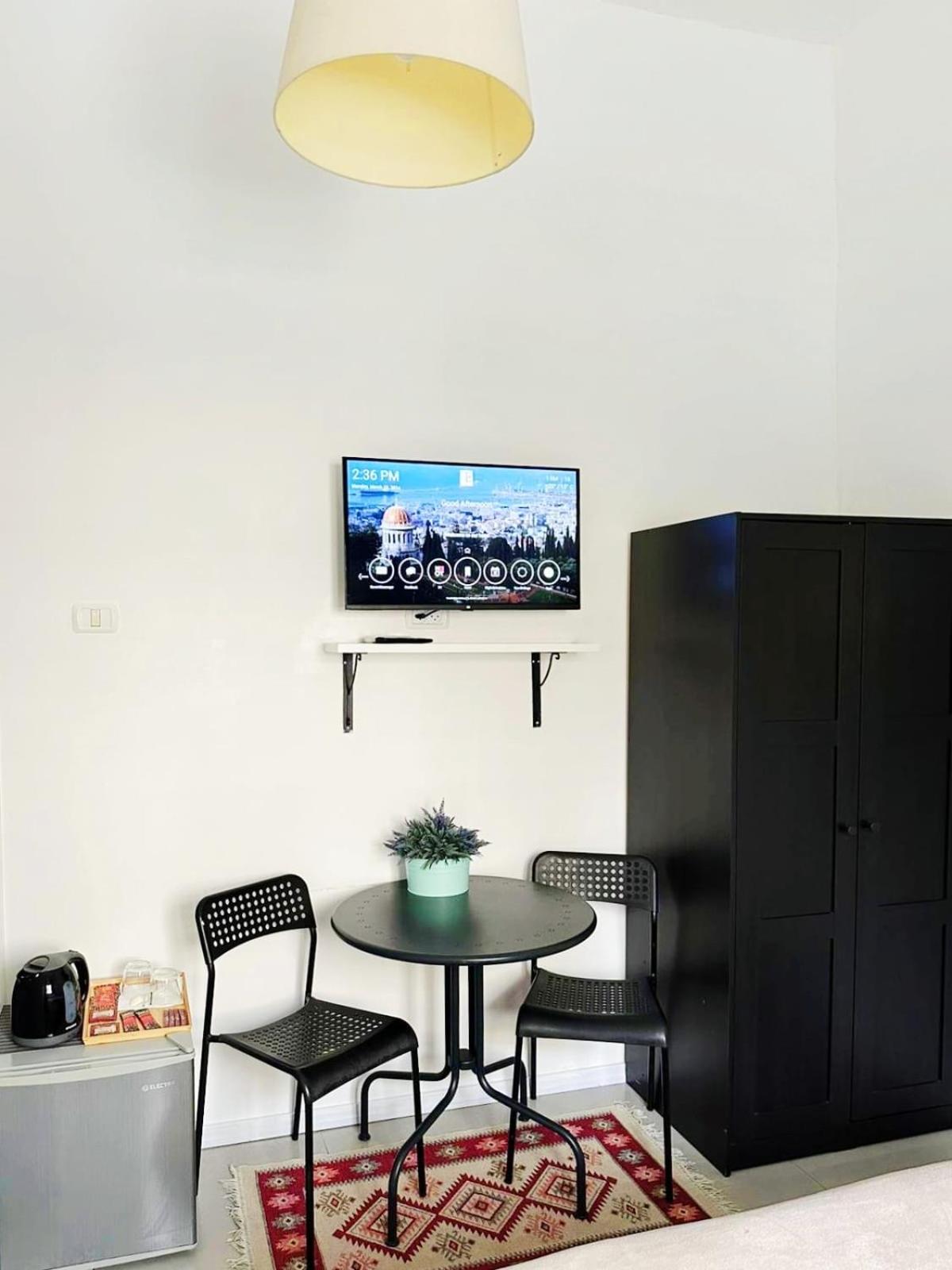Budget Double Room - Photo 4