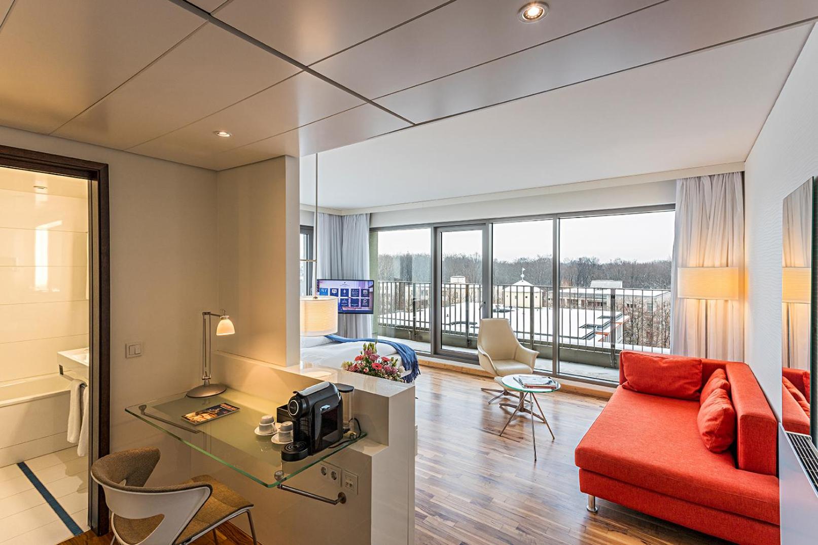 Premium Panoramic with Balcony photo 1