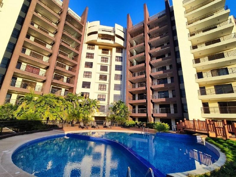 Apartment with Balcony photo 3