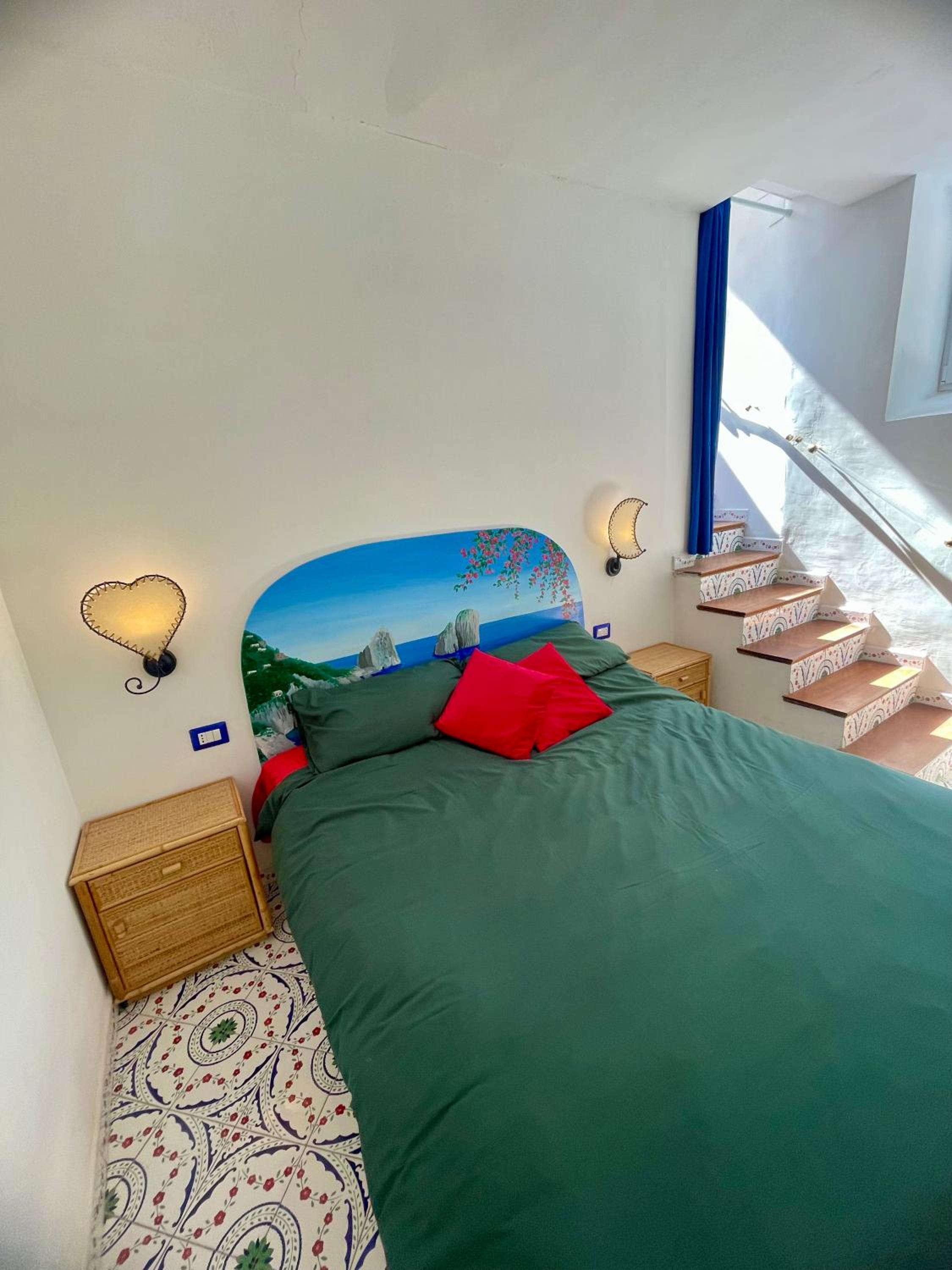 Two-Bedroom Apartment with Terrace and Sea View - Photo 26