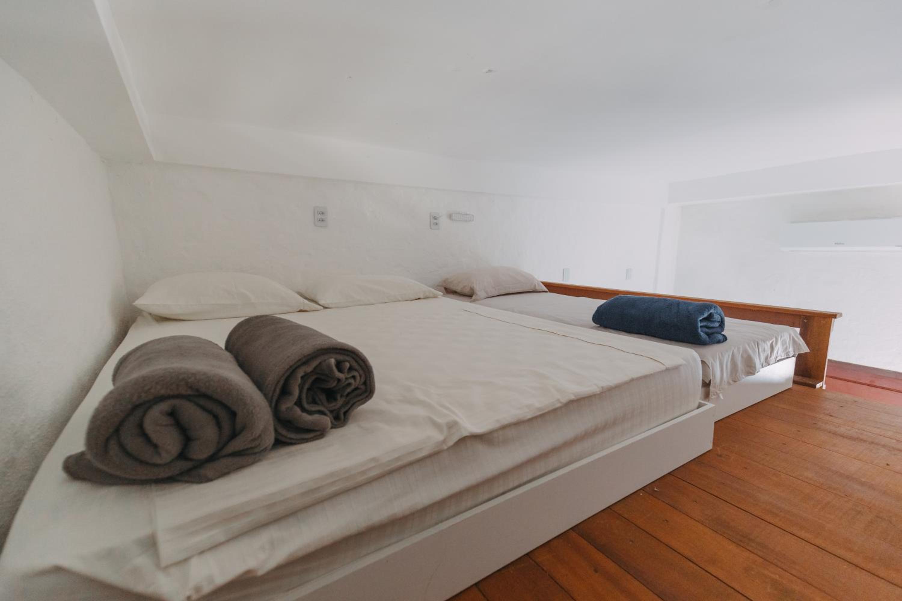 Four-Bedroom House photo 1