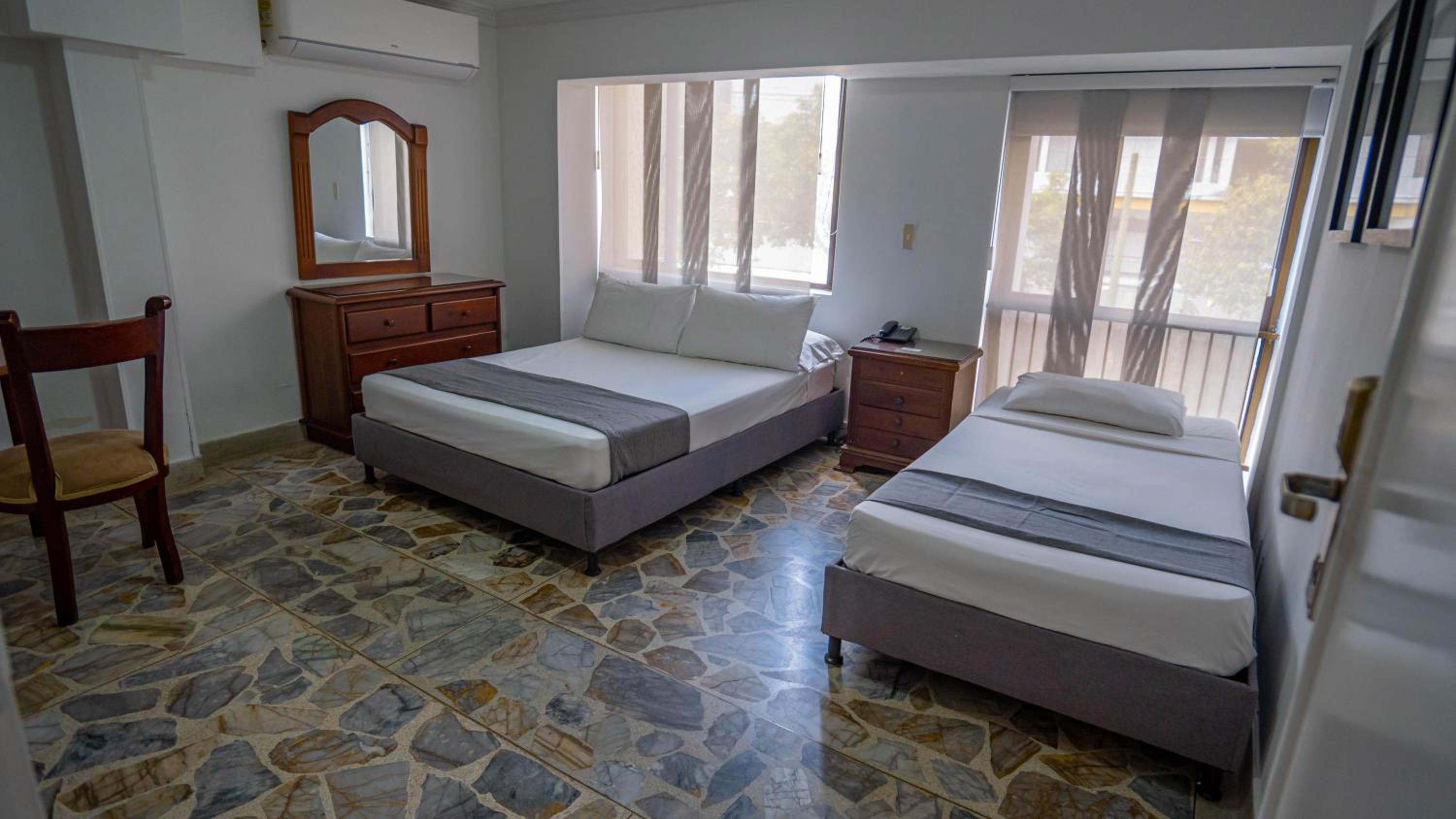 Triple Room photo 3
