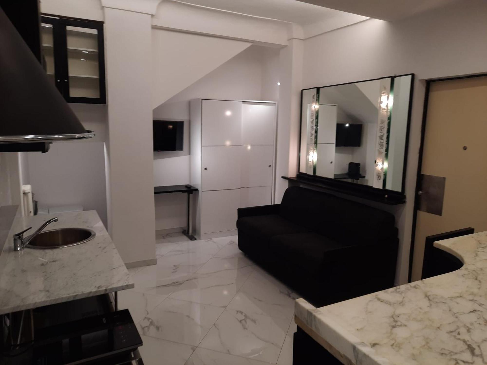 Studio Apartment