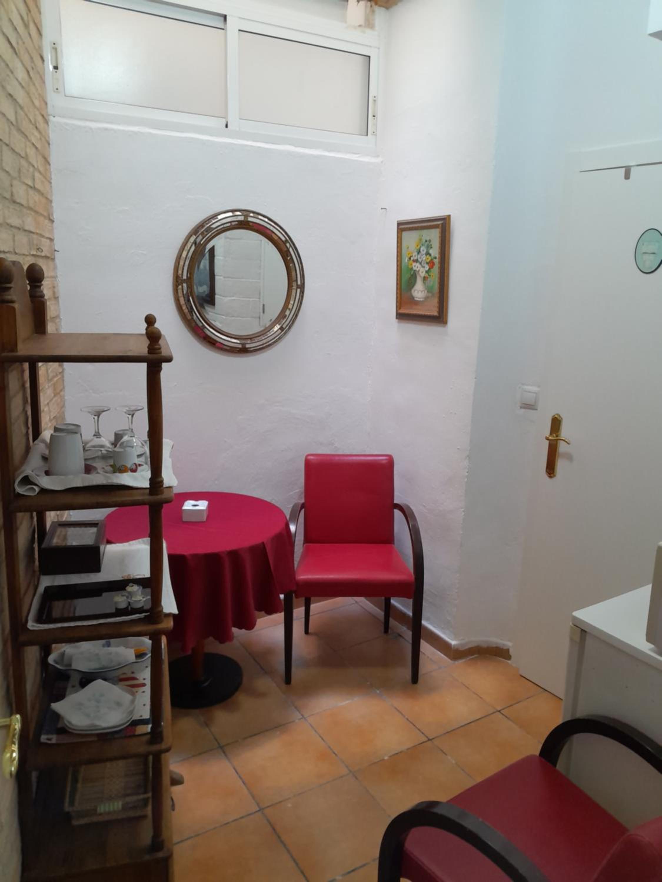 Double or Twin Room - Photo 12