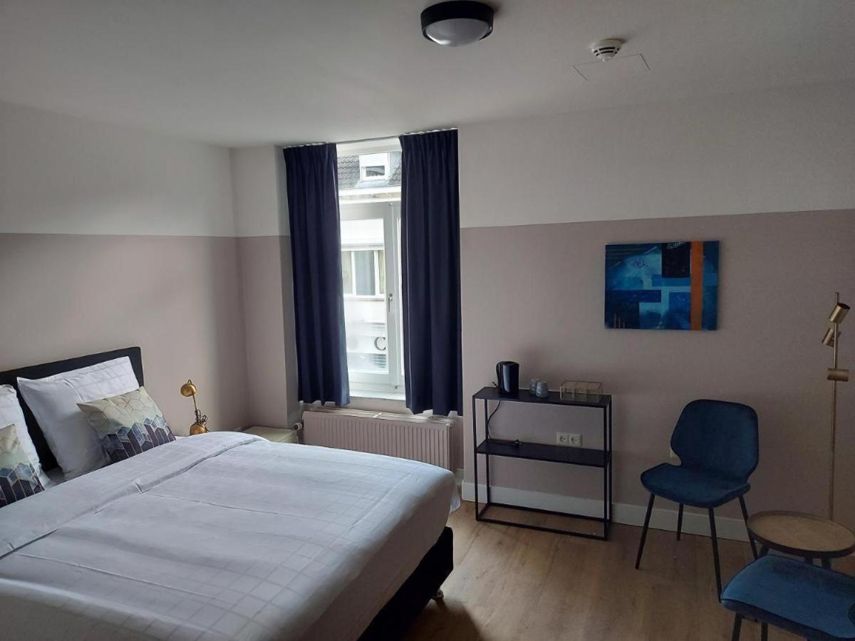 Double Room with Private Bathroom photo 3