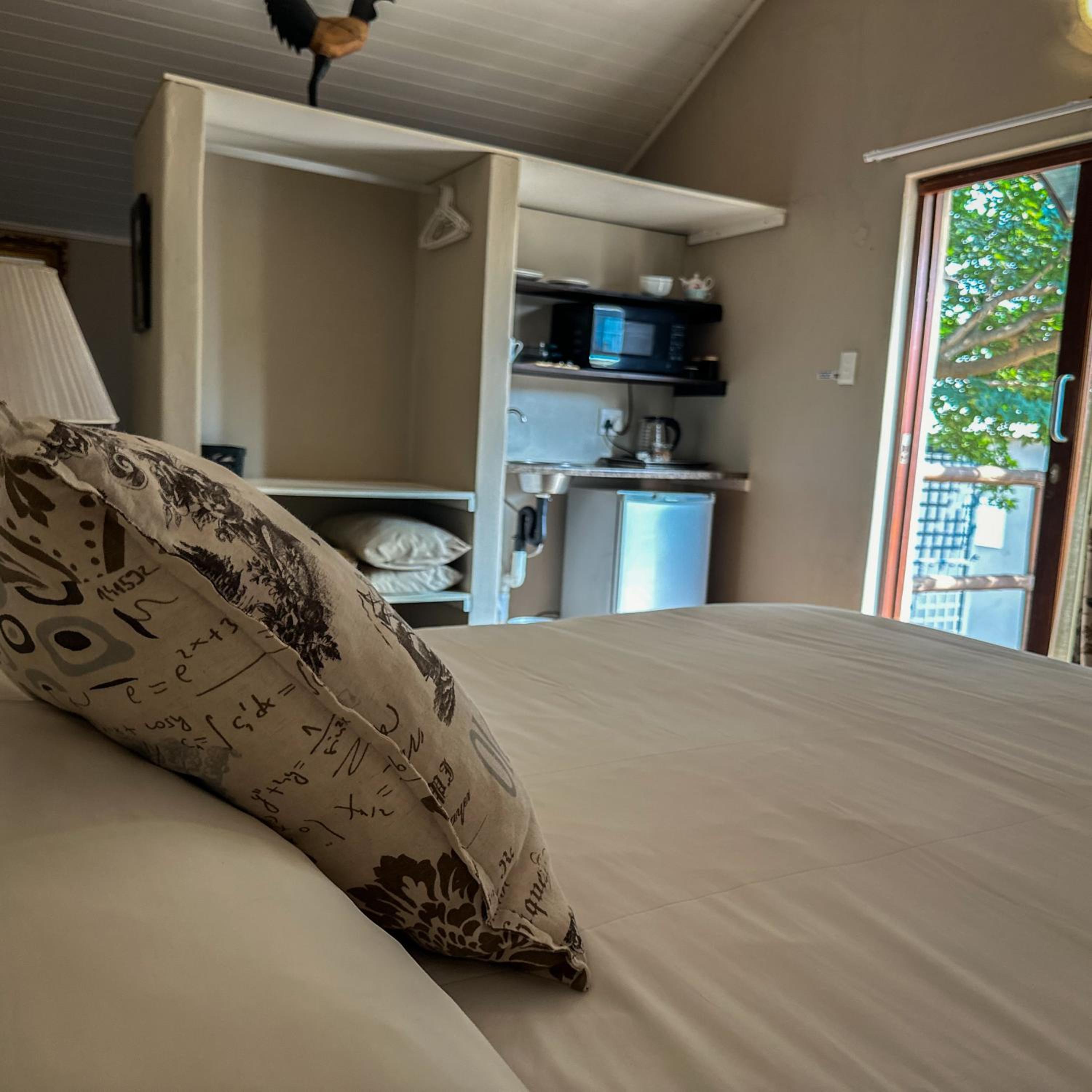 Double or Twin Room - Photo 1