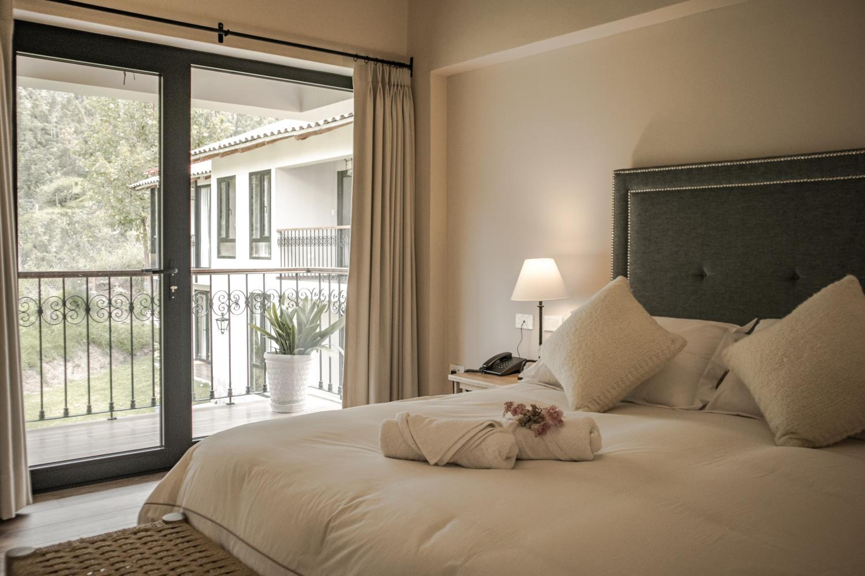 Queen Room With Balcony photo 3