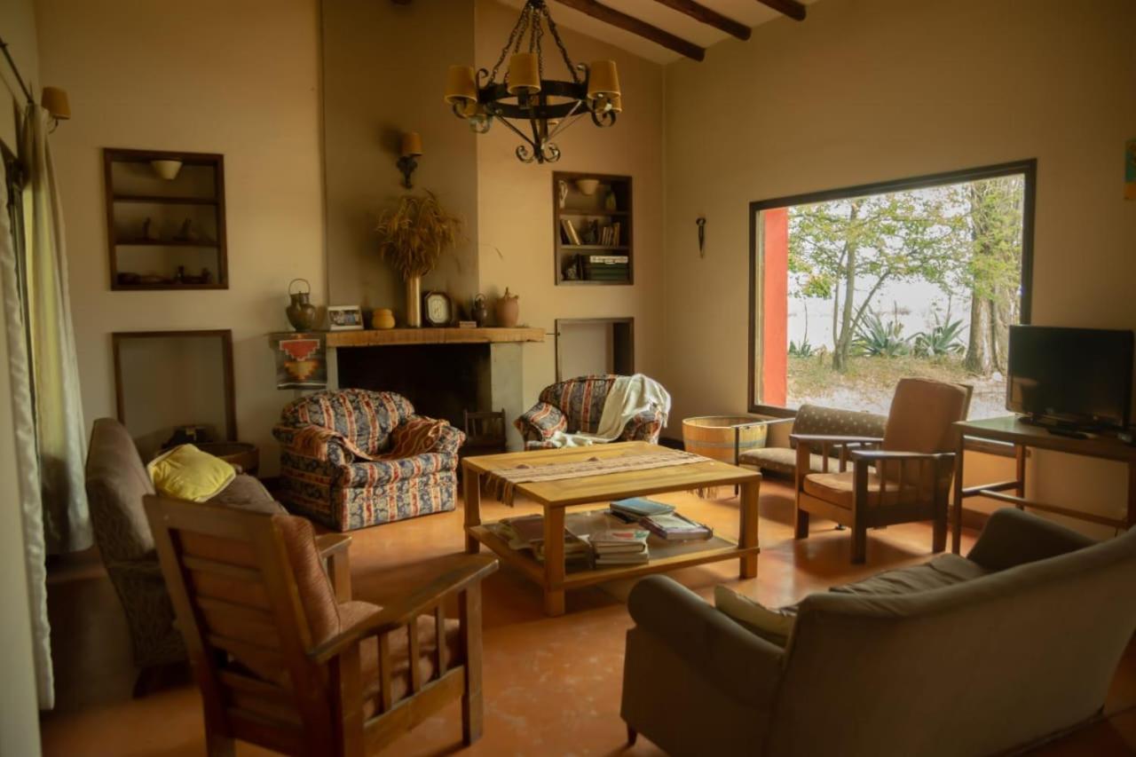 Three-Bedroom House photo 2