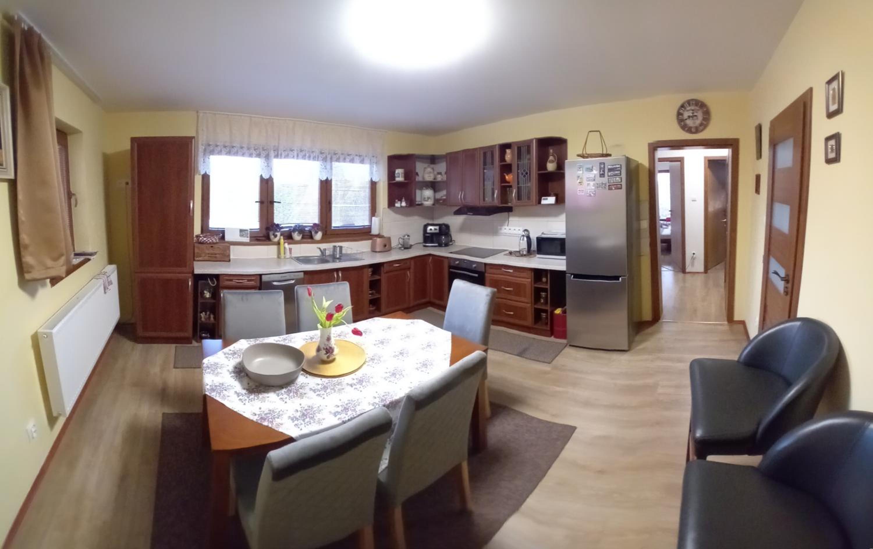Two-Bedroom House - Photo 17