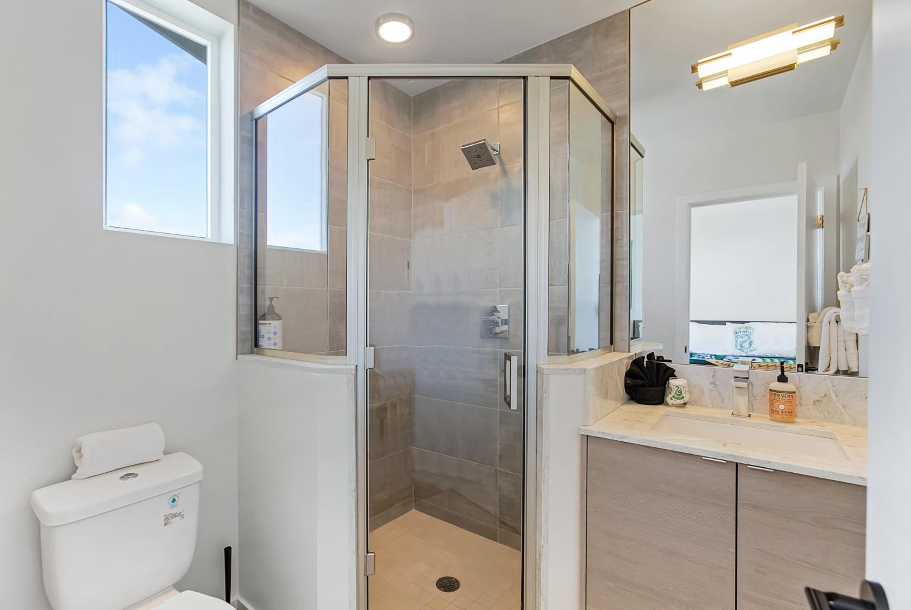Double Room with Private Bathroom photo 3