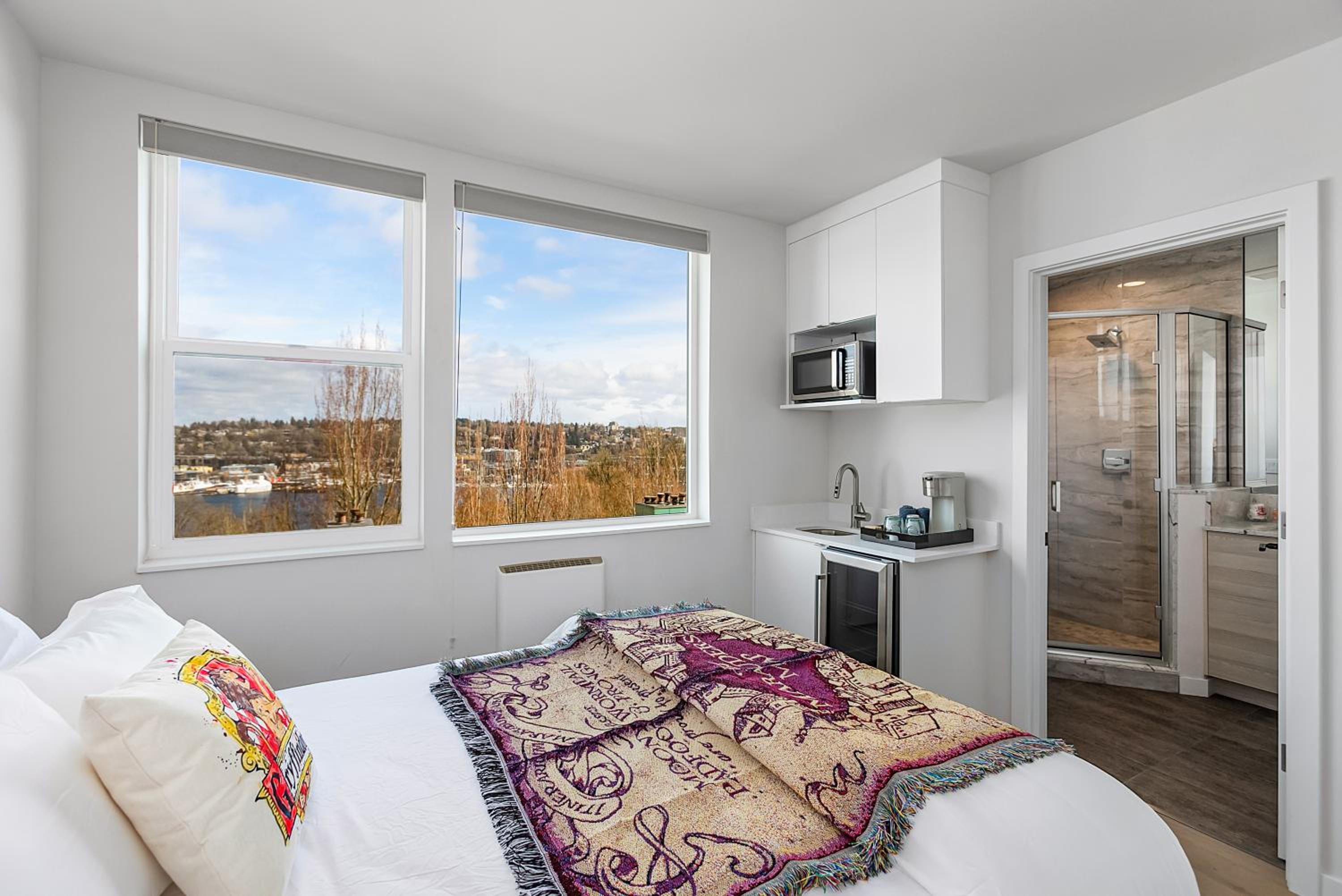 Double Room with Private Bathroom photo 3