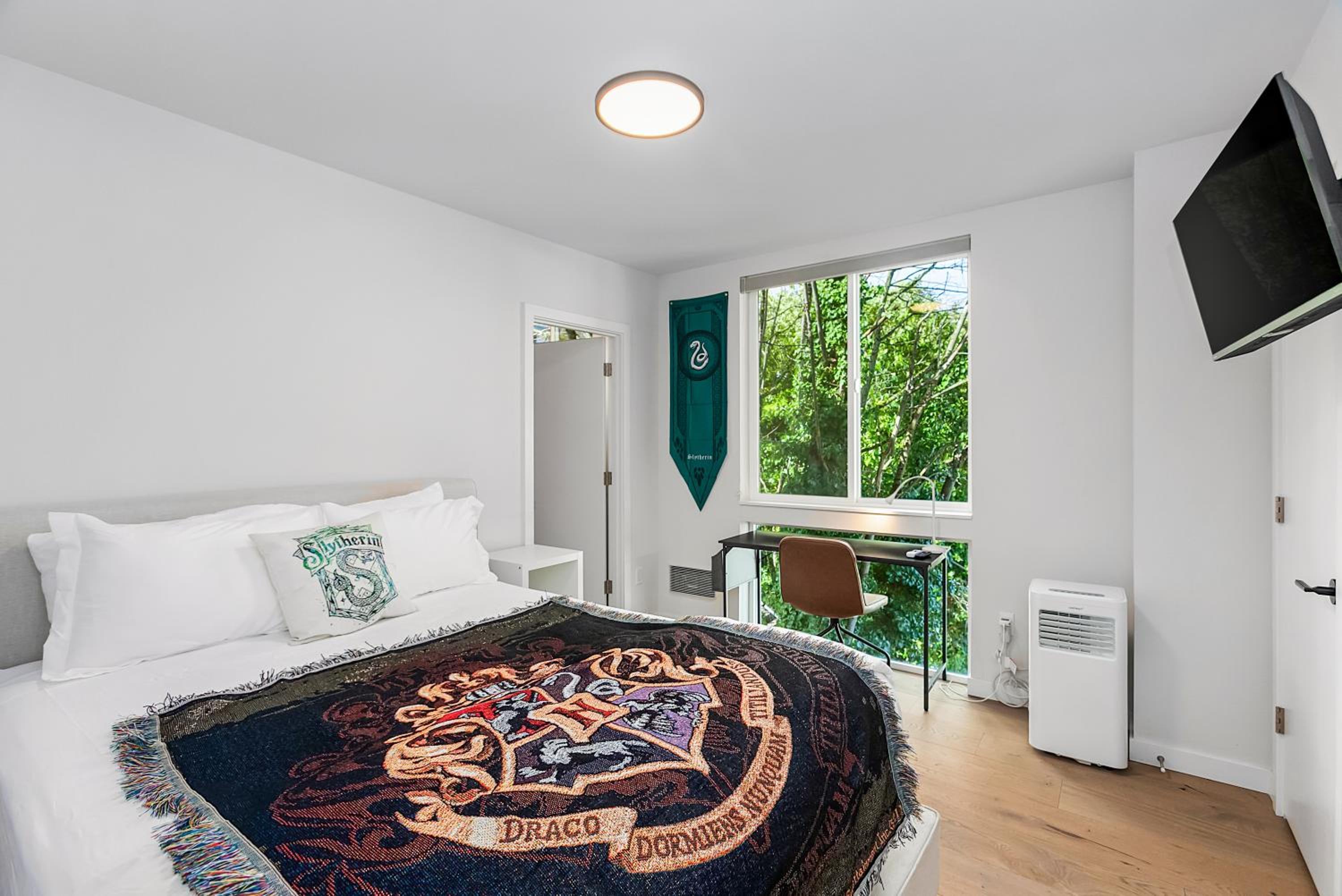 Double Room with Private Bathroom - Photo 8