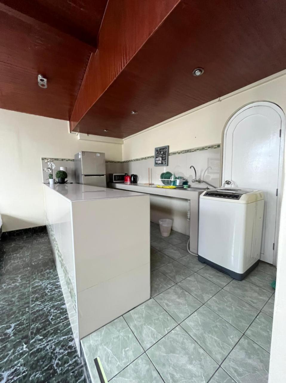 Family Room with Private Bathroom photo 2