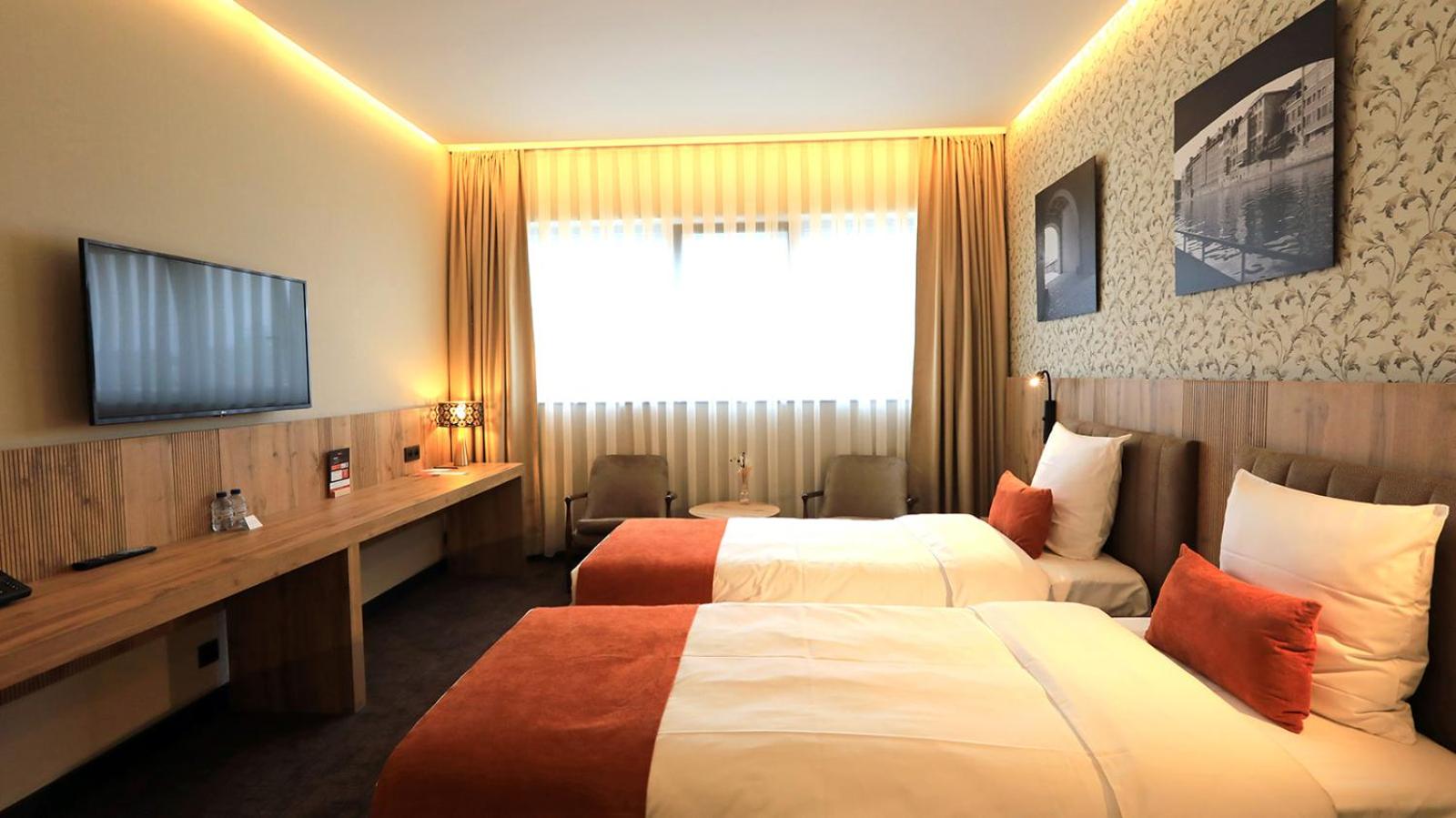 Standard Twin Room - Photo 5