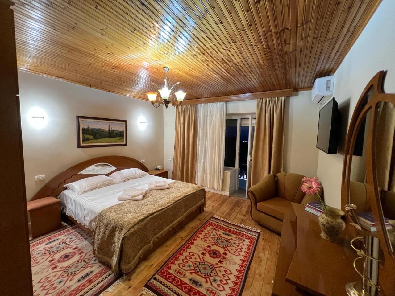 One-Bedroom Villa