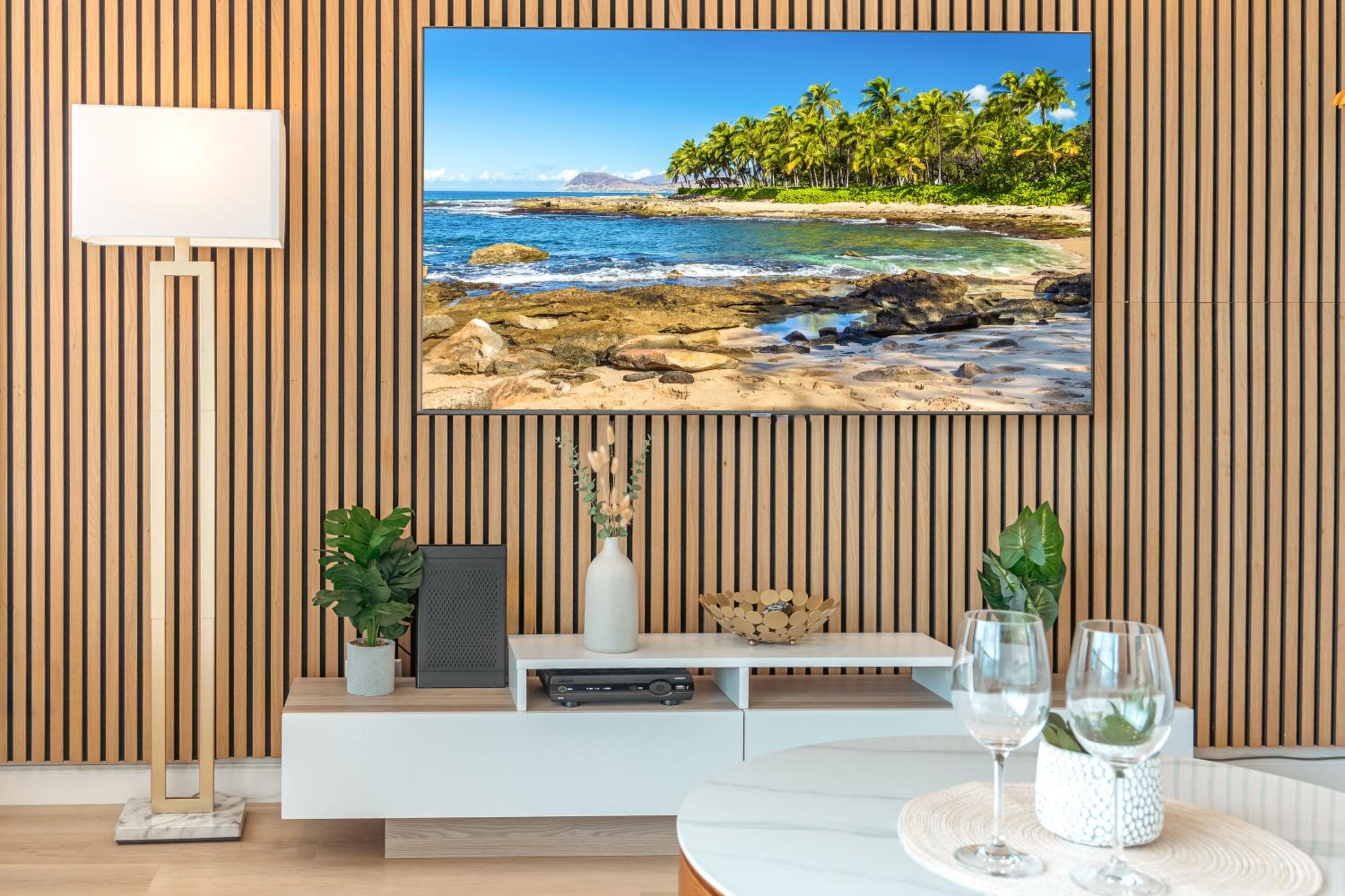 Ocean Retreat: Remodeled Pacific Monarch Haven: One-Bedroom Apartment photo
