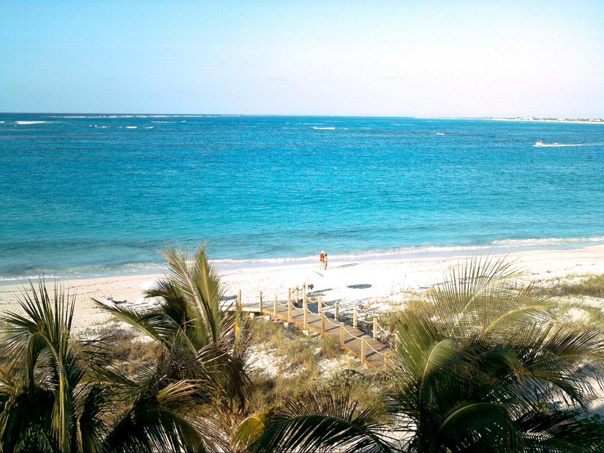 Oceanfront Studio (2 Adults) photo 2