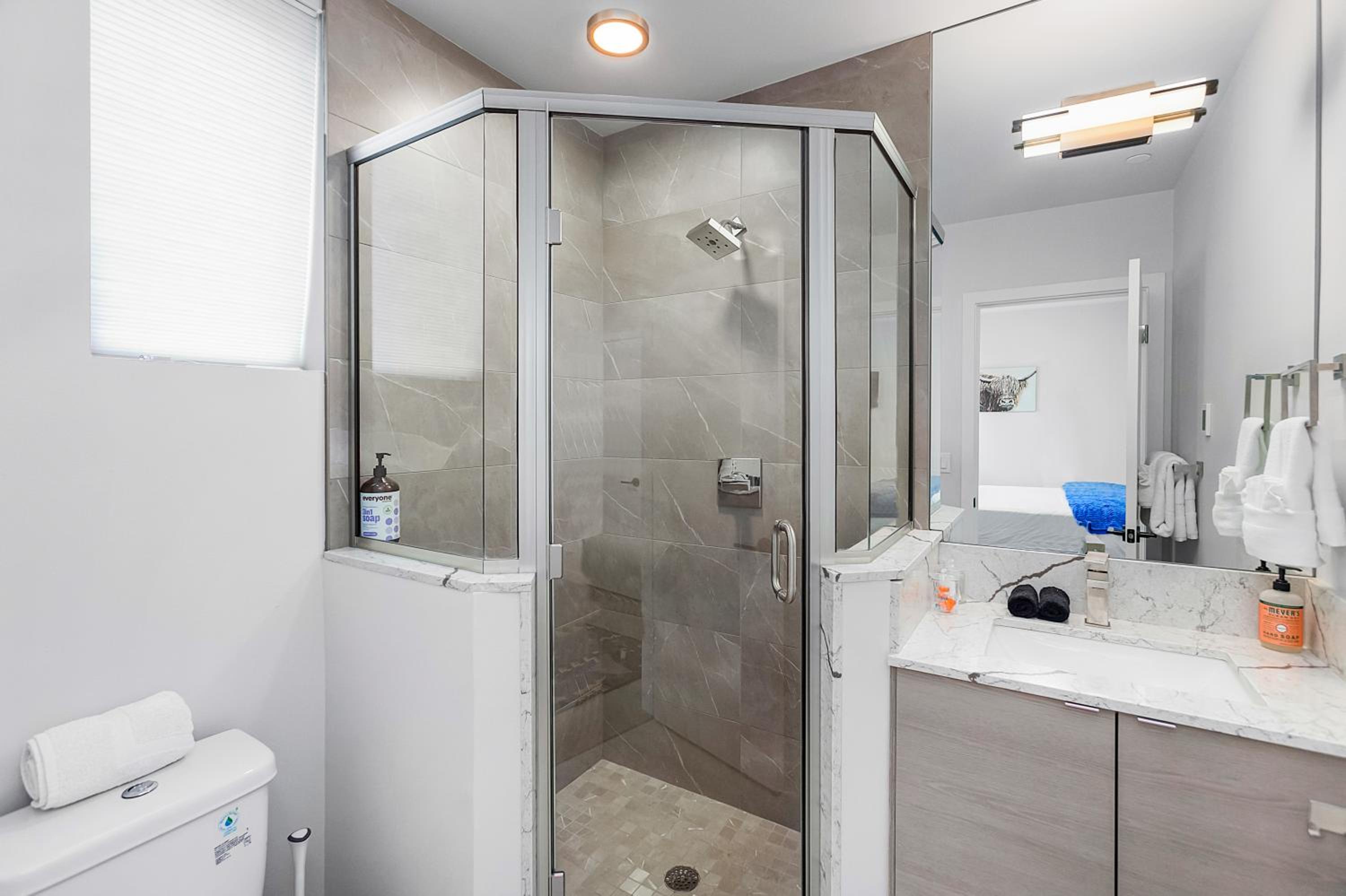 Double Room with Private Bathroom photo 3