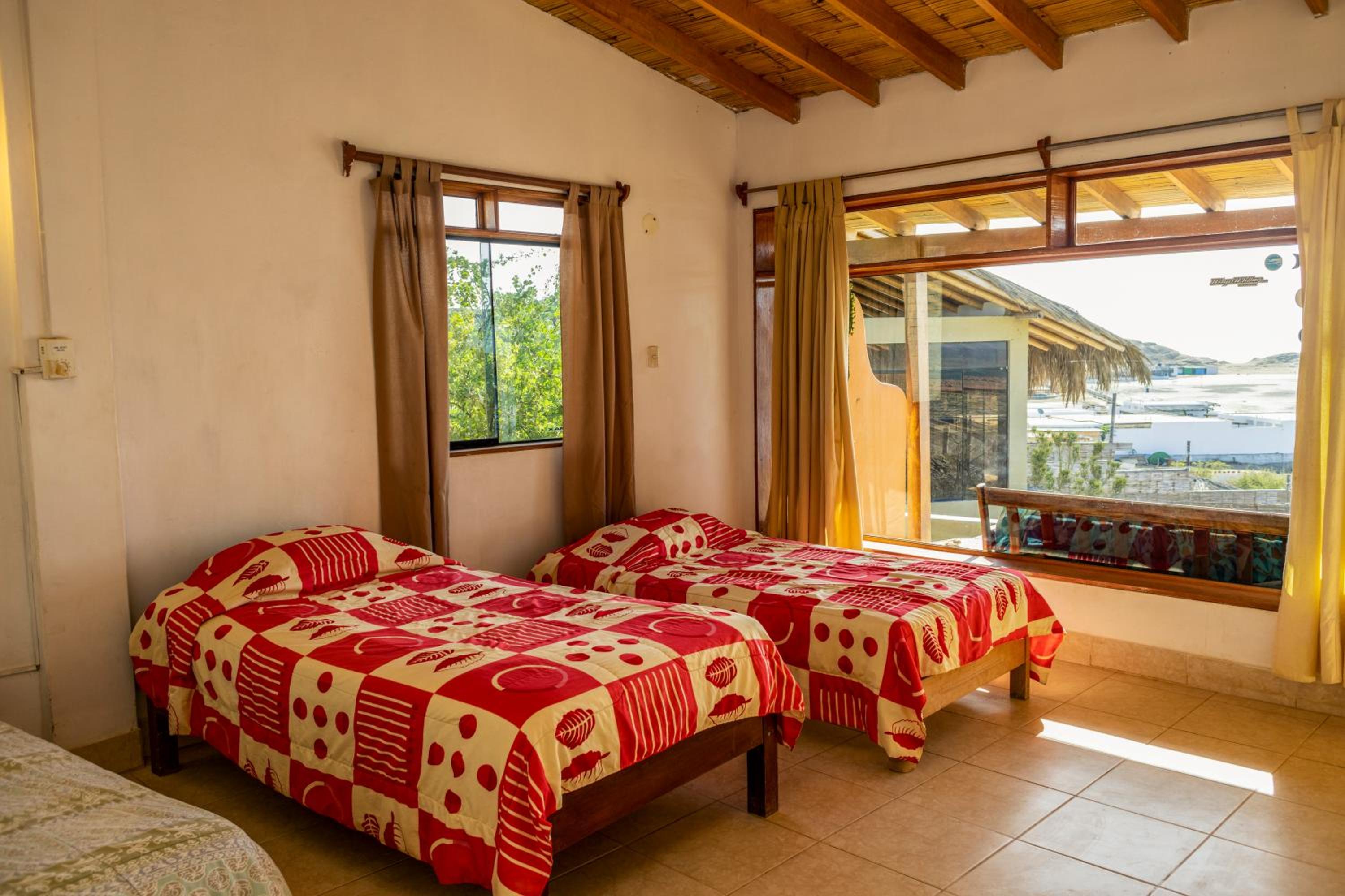 Double Room With Balcony And Sea View photo 2