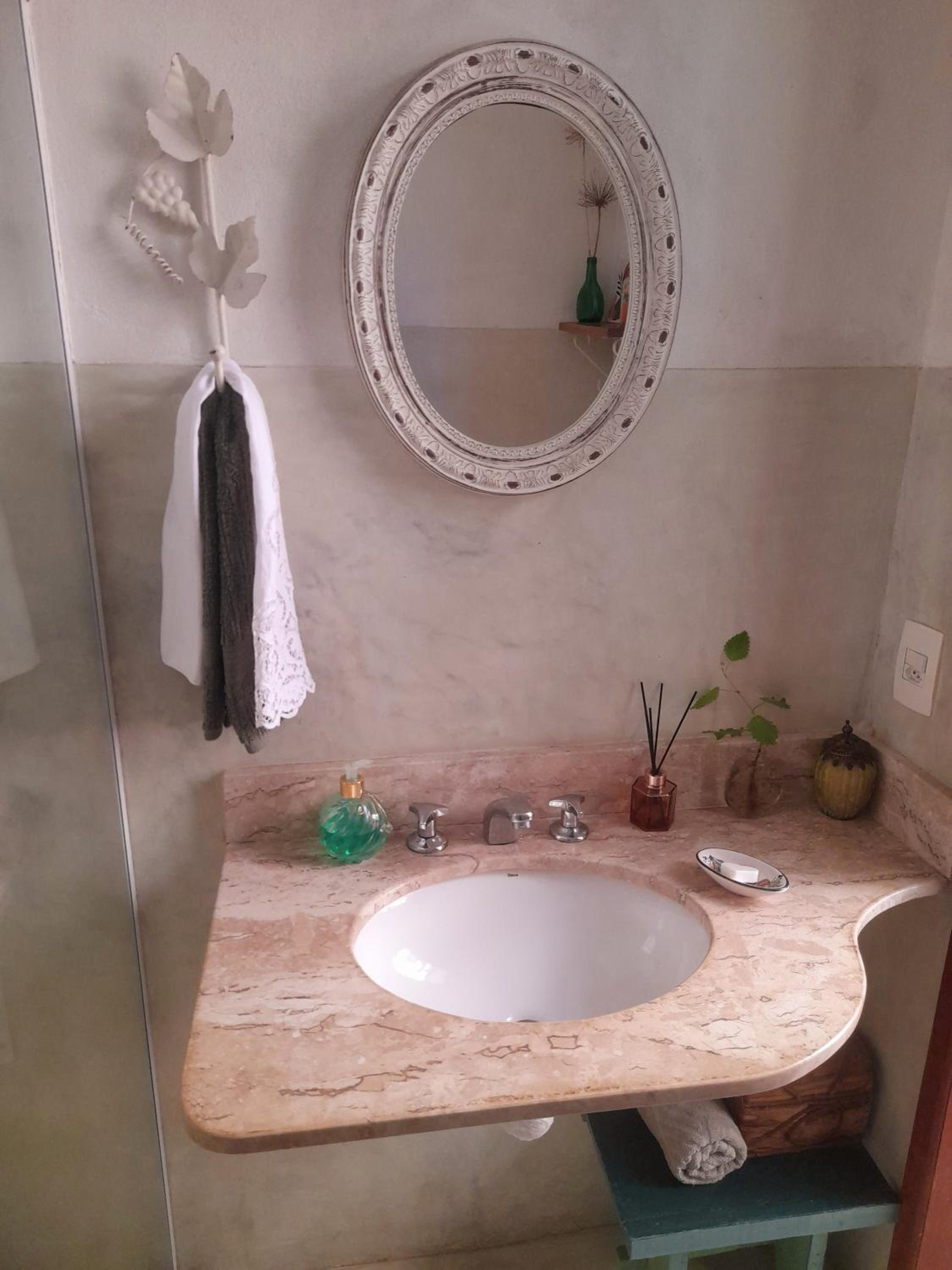 Deluxe Double Room (2 Adults + 1 Child) - Photo 27