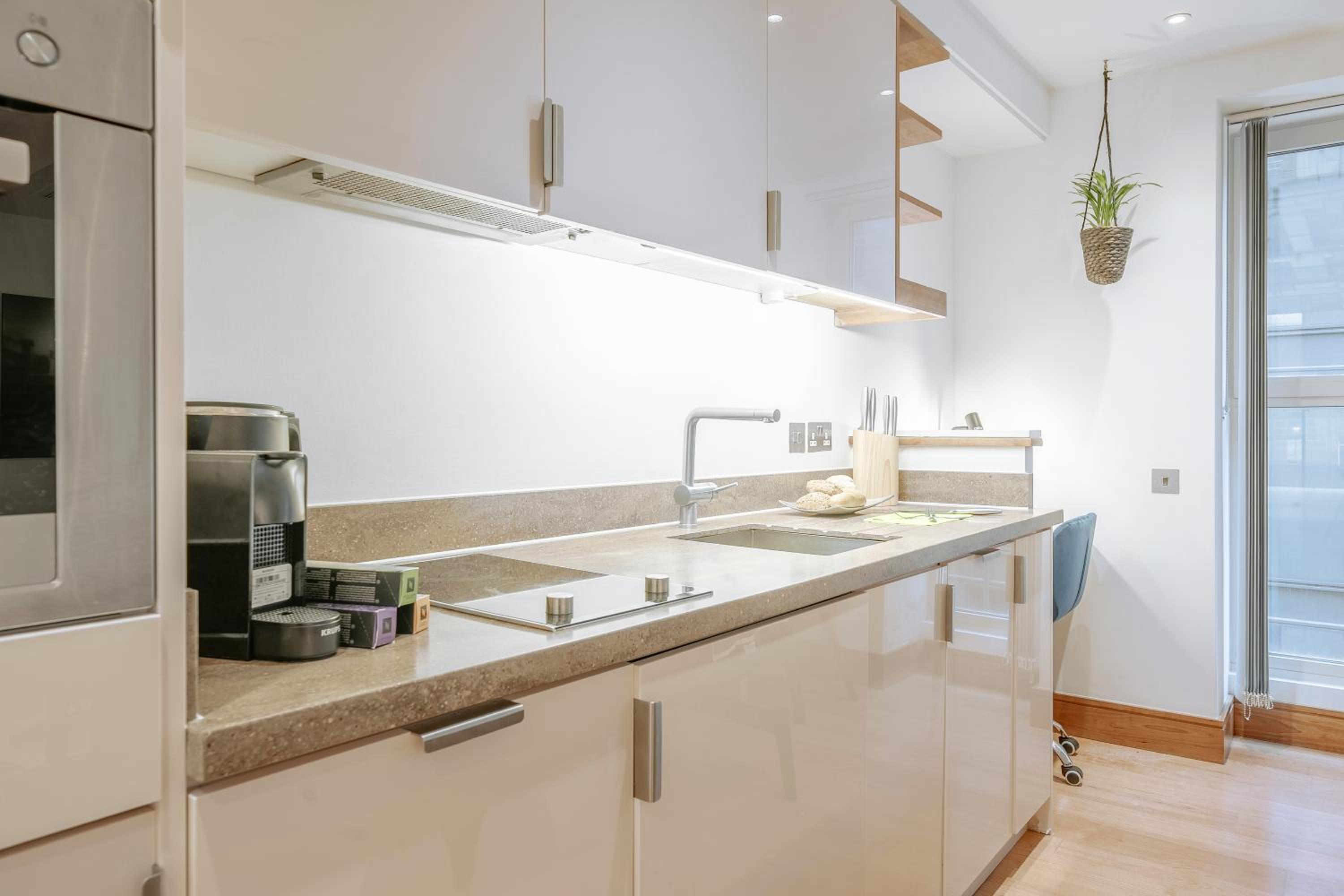 Classic Studio Apartment photo 3