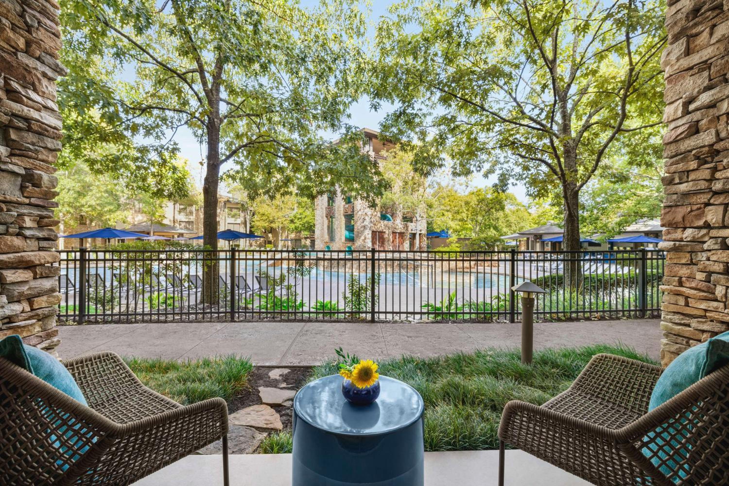 The Woodlands Resort, Curio Collection by Hilton, Billede 3