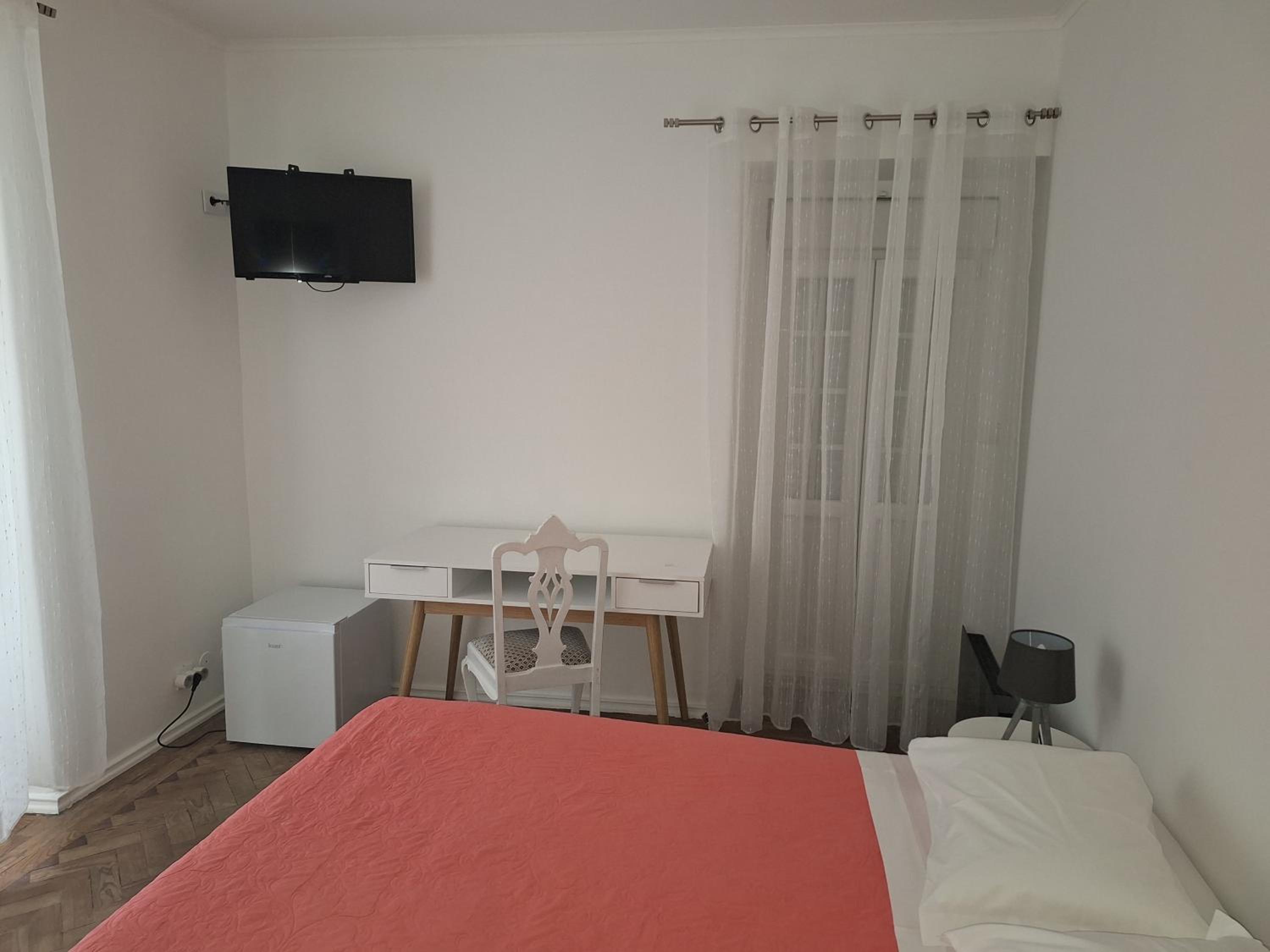 Double Room - Photo 10
