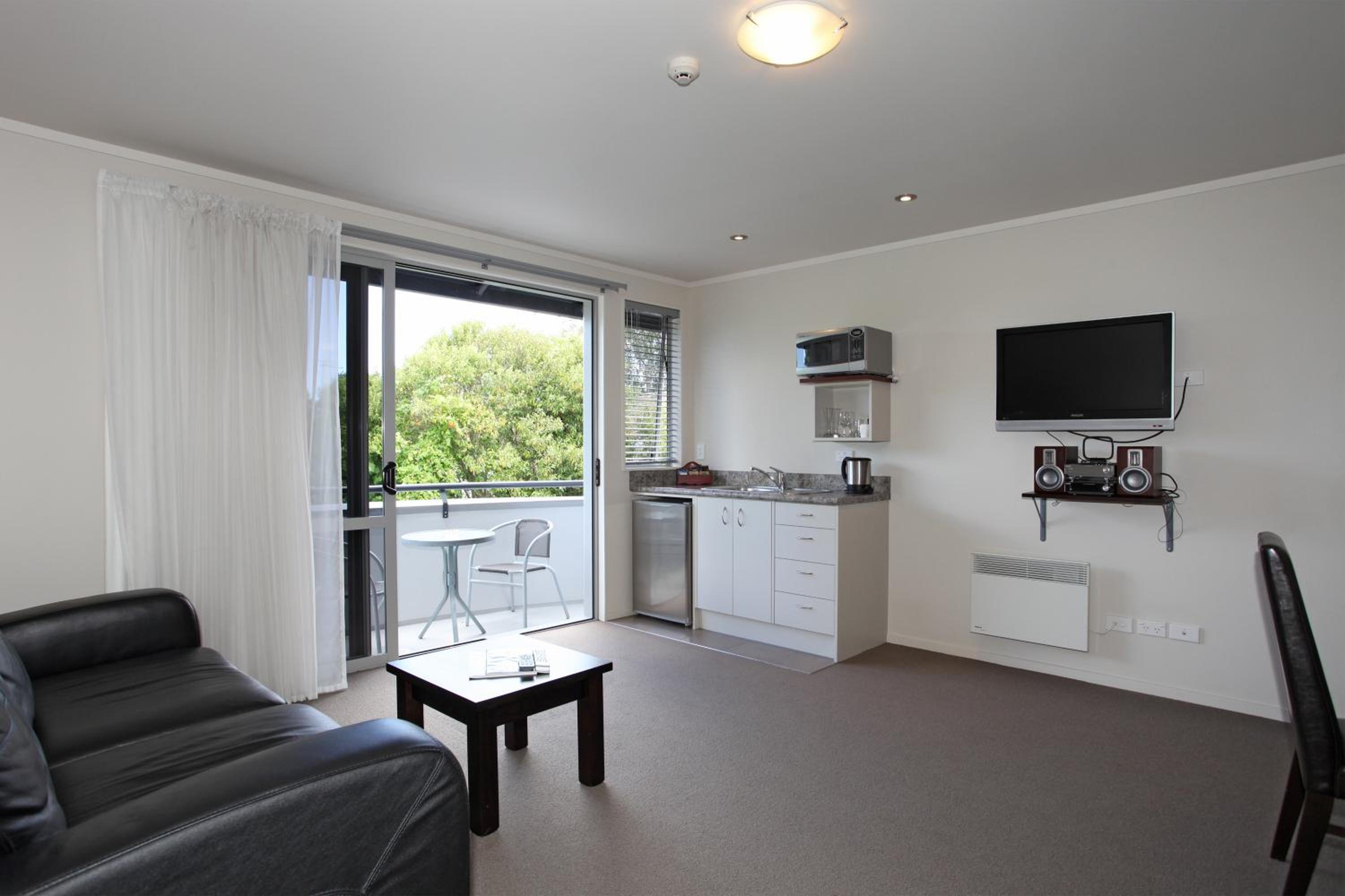 One-Bedroom Unit
