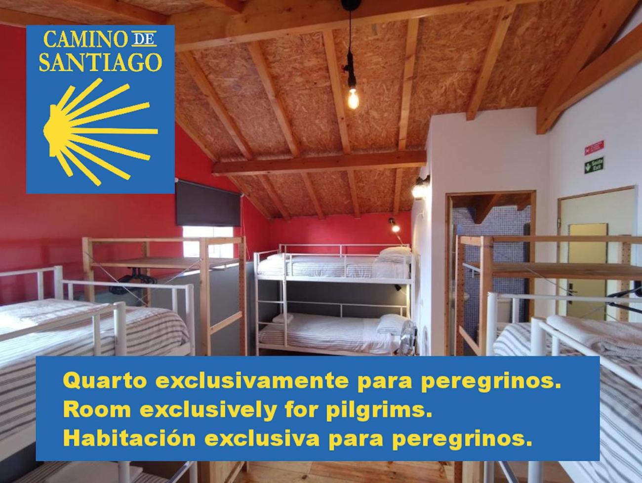 Bed in 6-Bed Female Dormitory Room photo 2