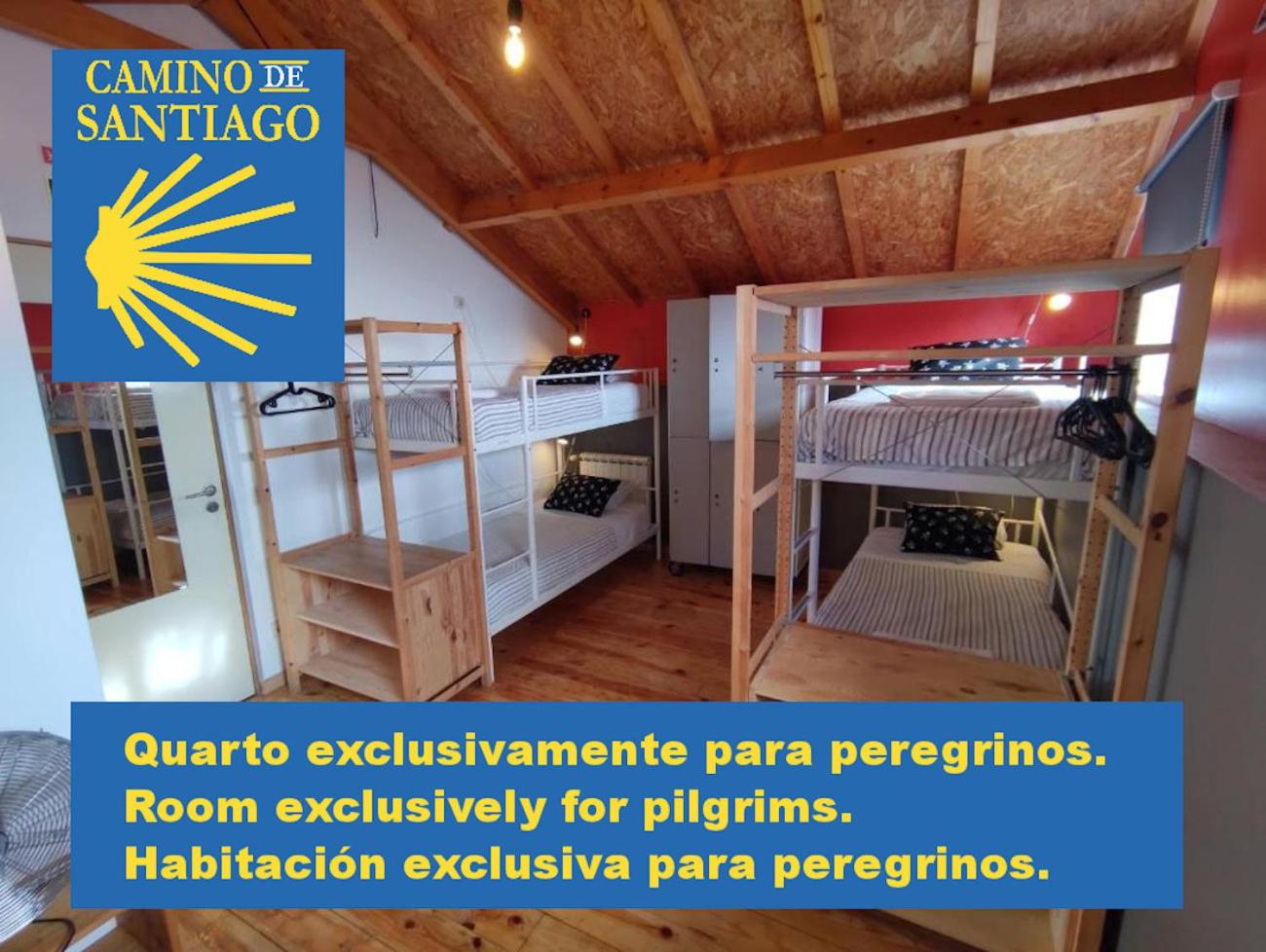 Bed in 6-Bed Female Dormitory Room photo 1