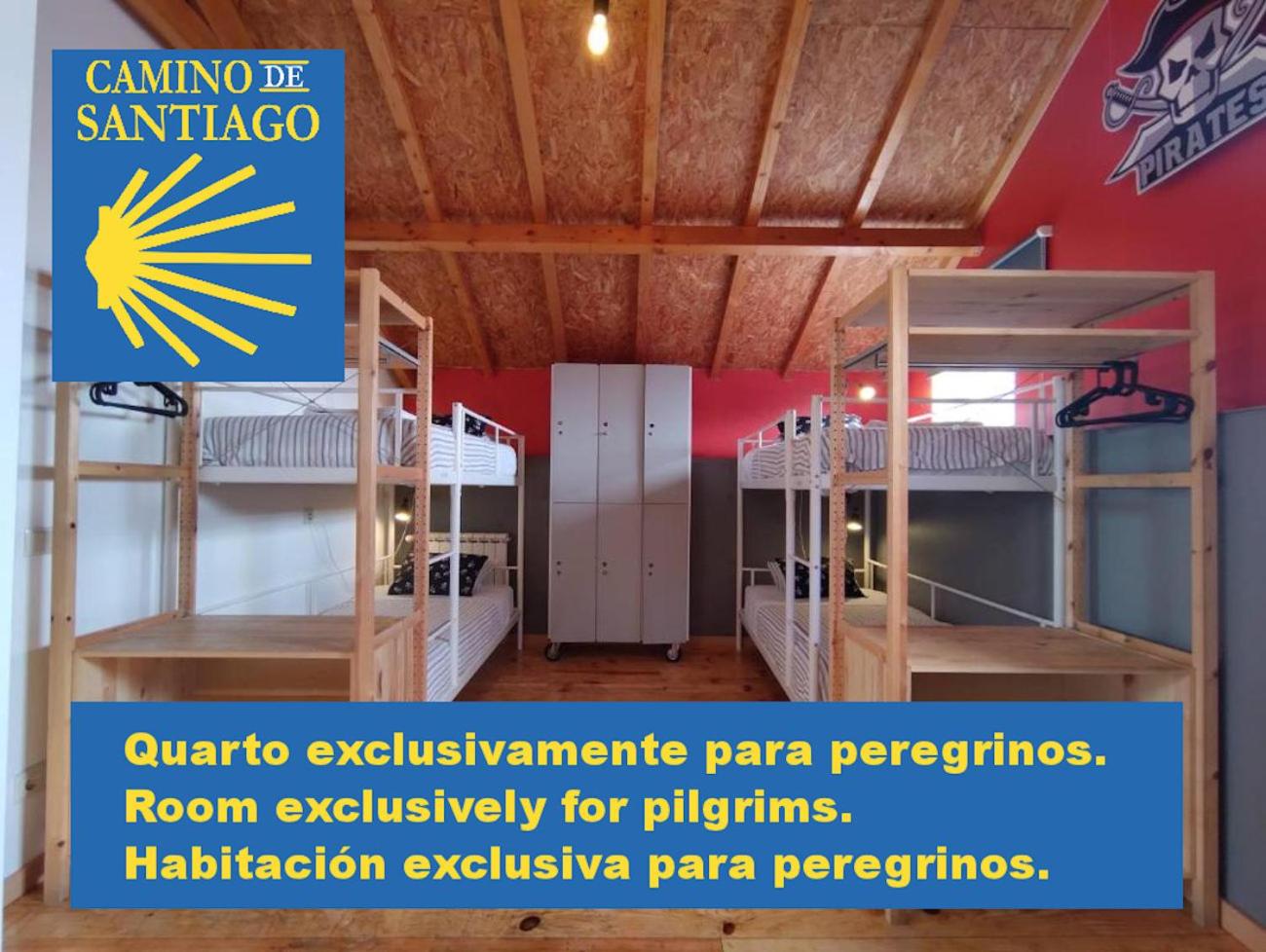 Bed in 6-Bed Female Dormitory Room photo 3