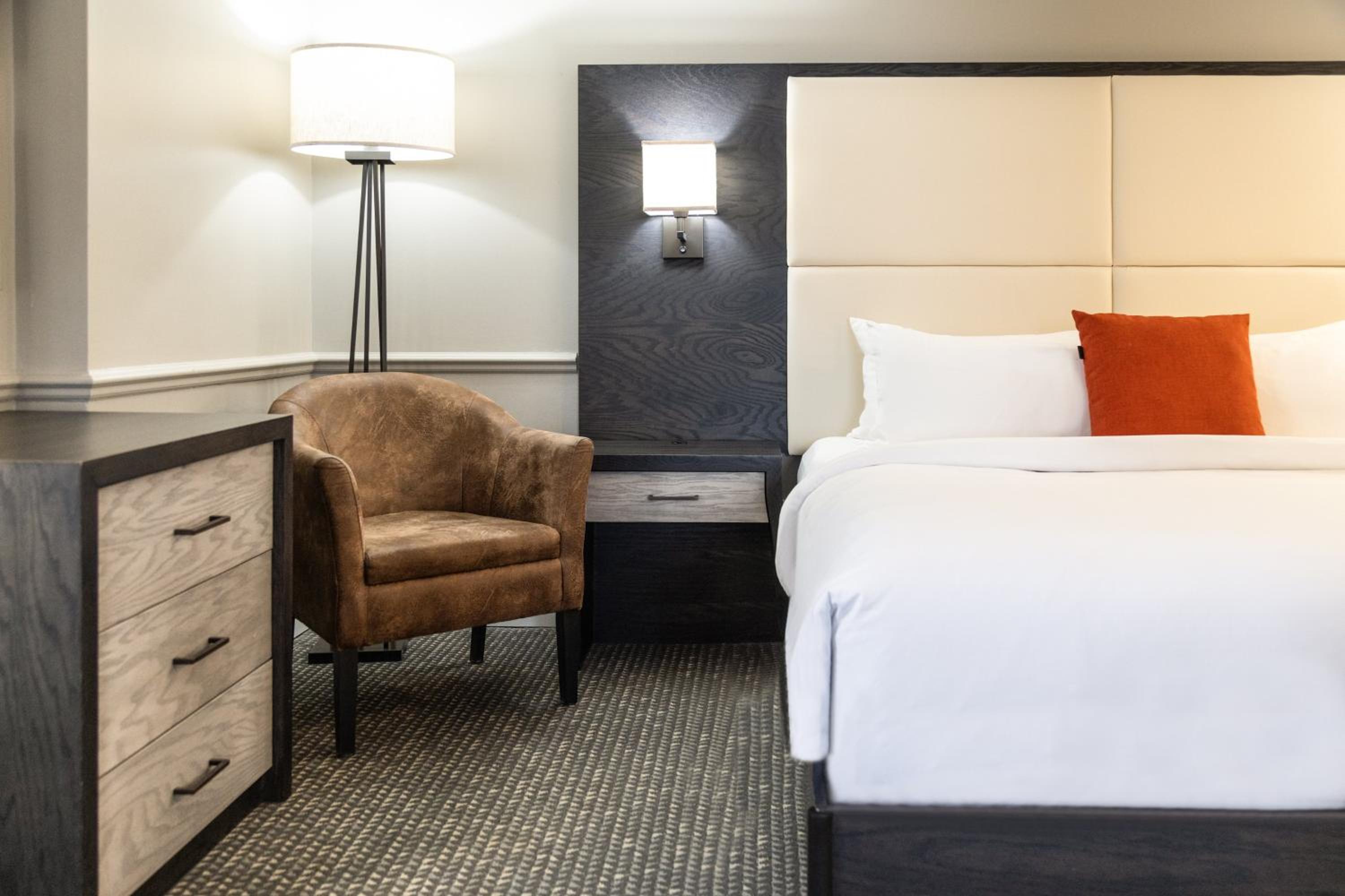 Junior King Suite - Photo 9
