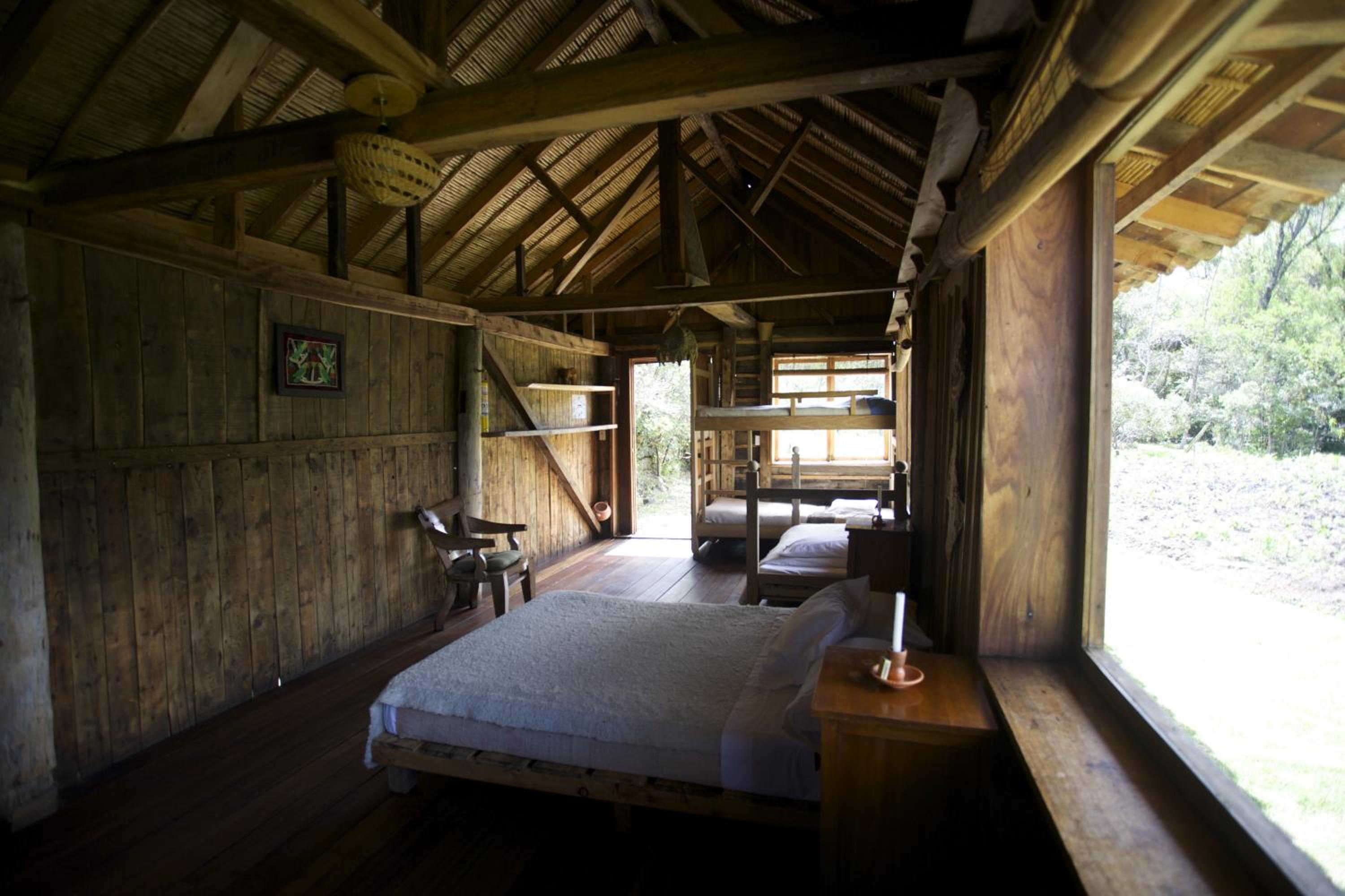 Bungalow (3-5 Adults)