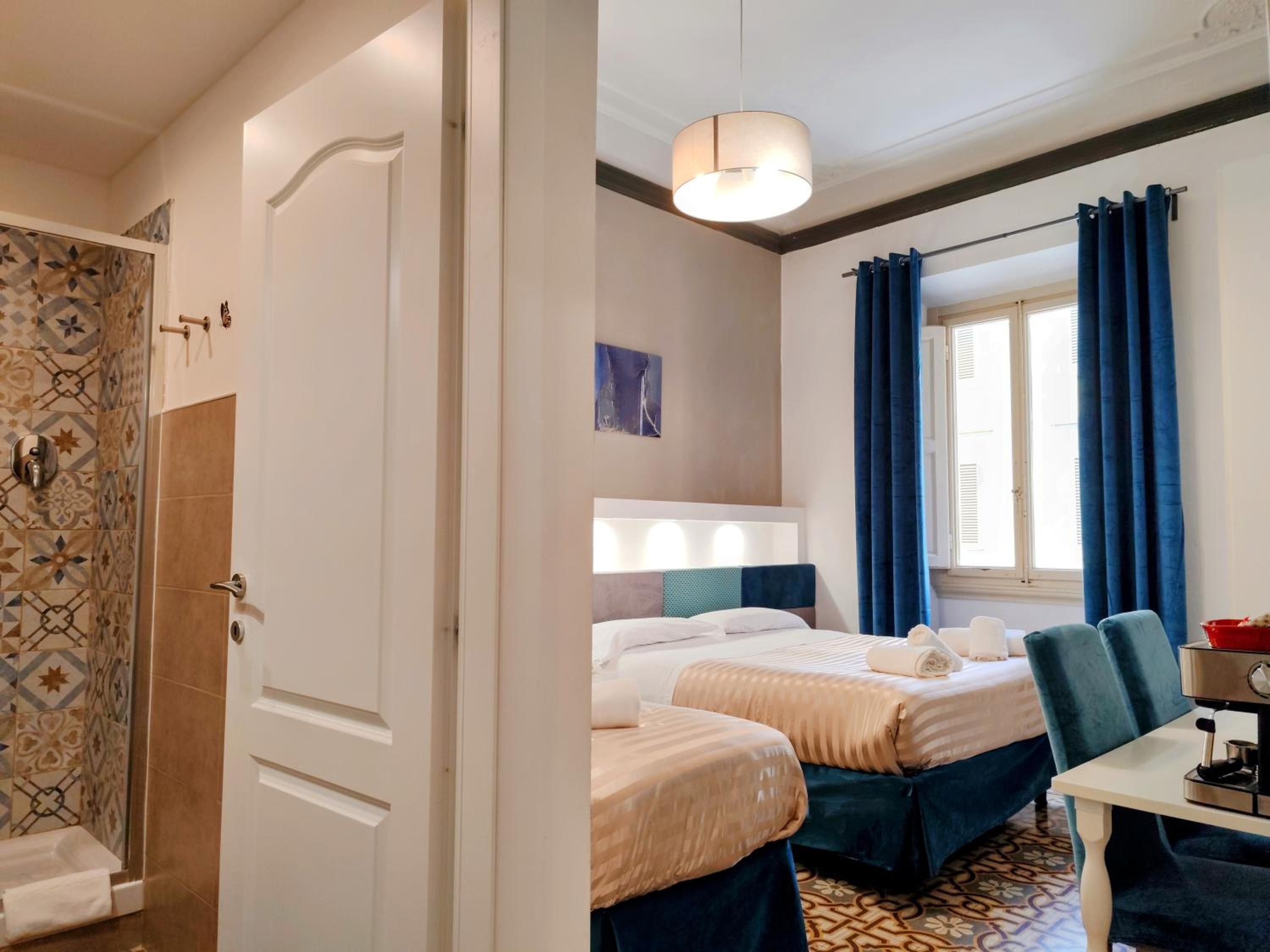 Superior Triple Room photo 2