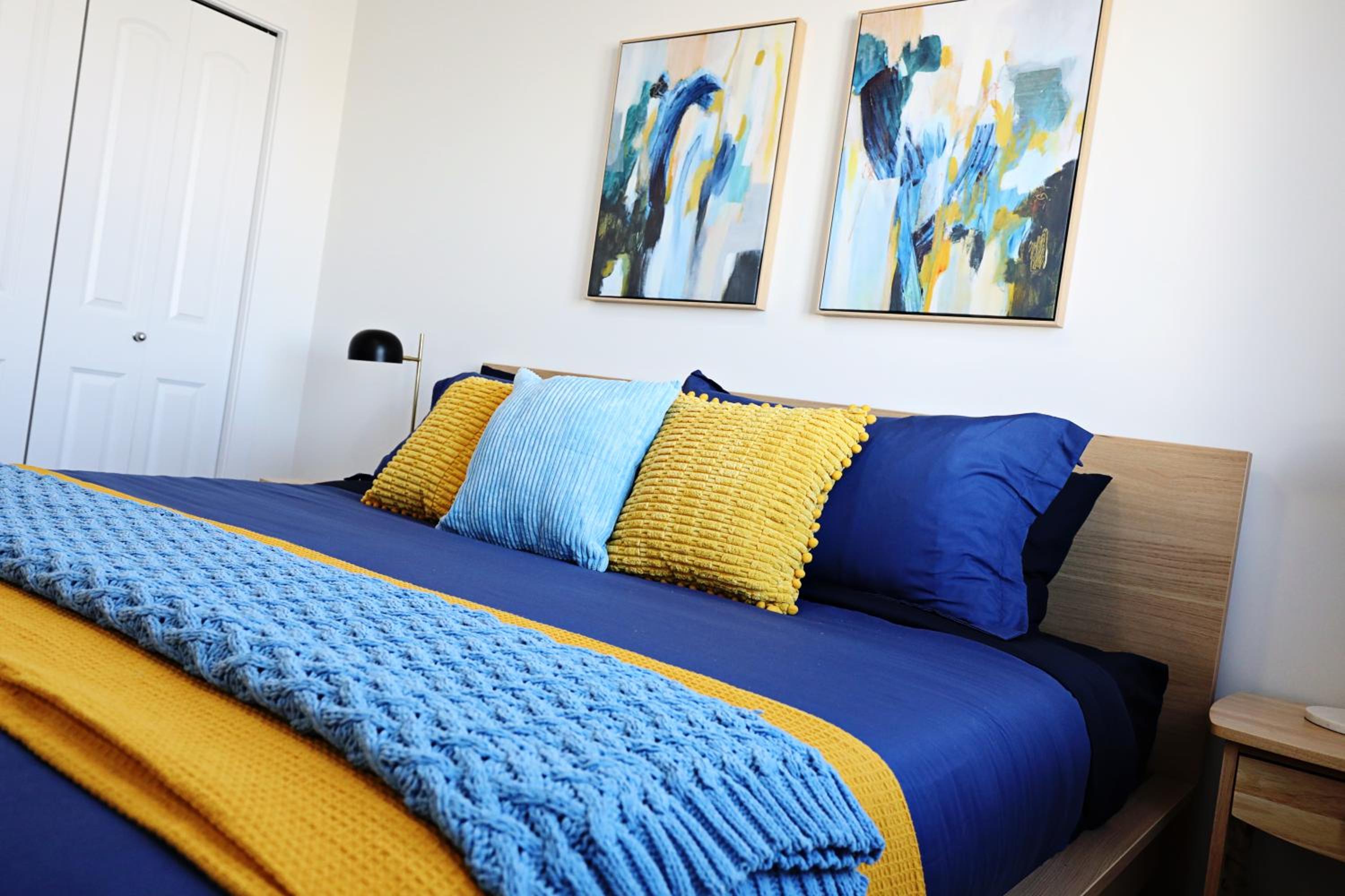 Four-Bedroom House photo 2