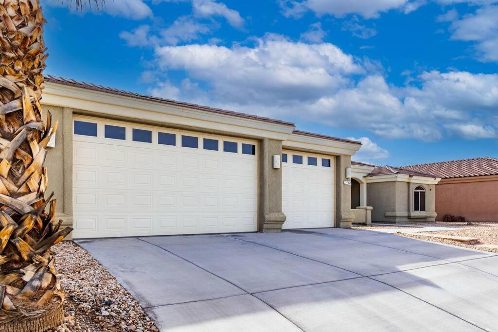 Three-Bedroom House photo 2