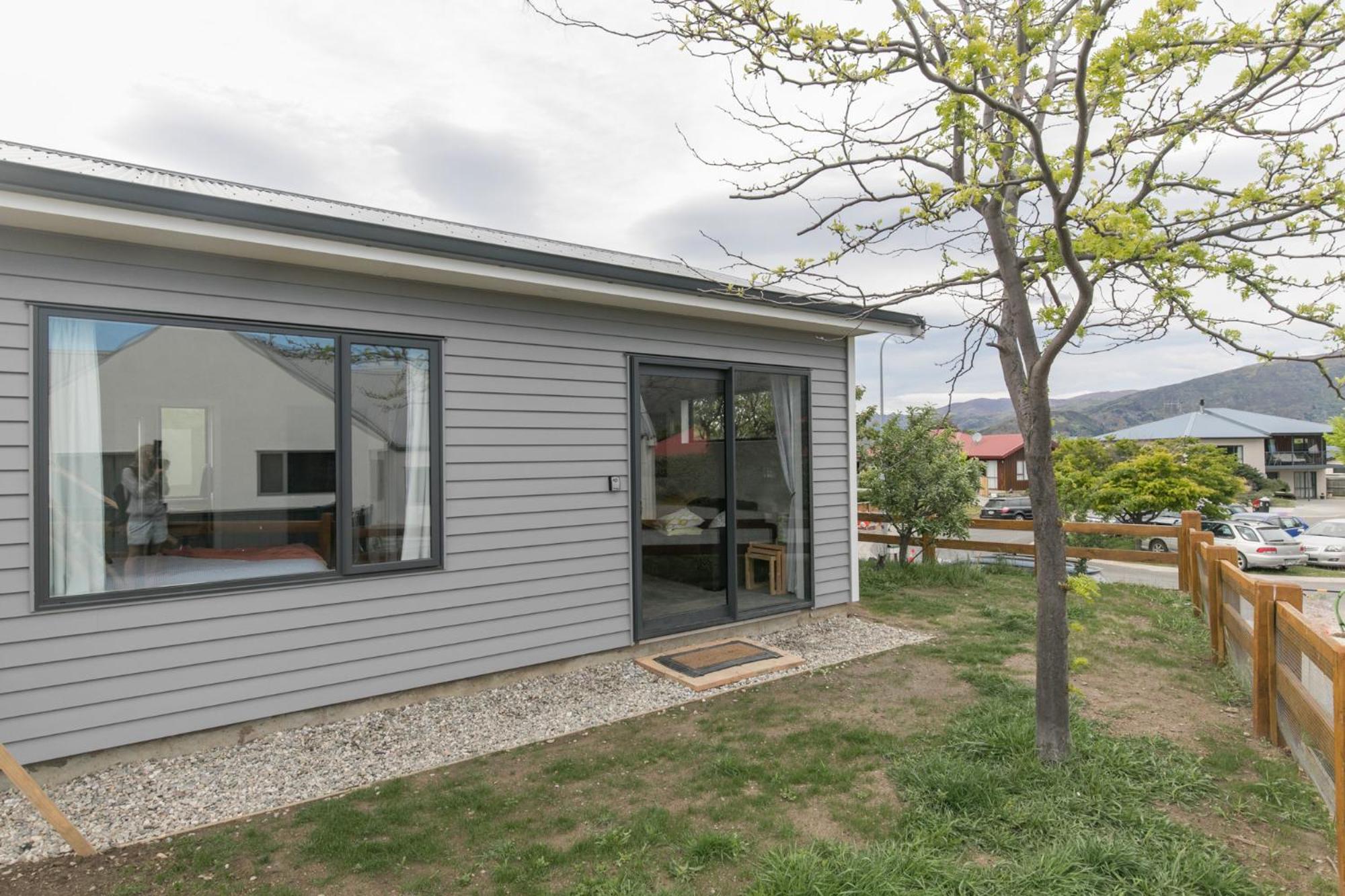 One-Bedroom House photo 3