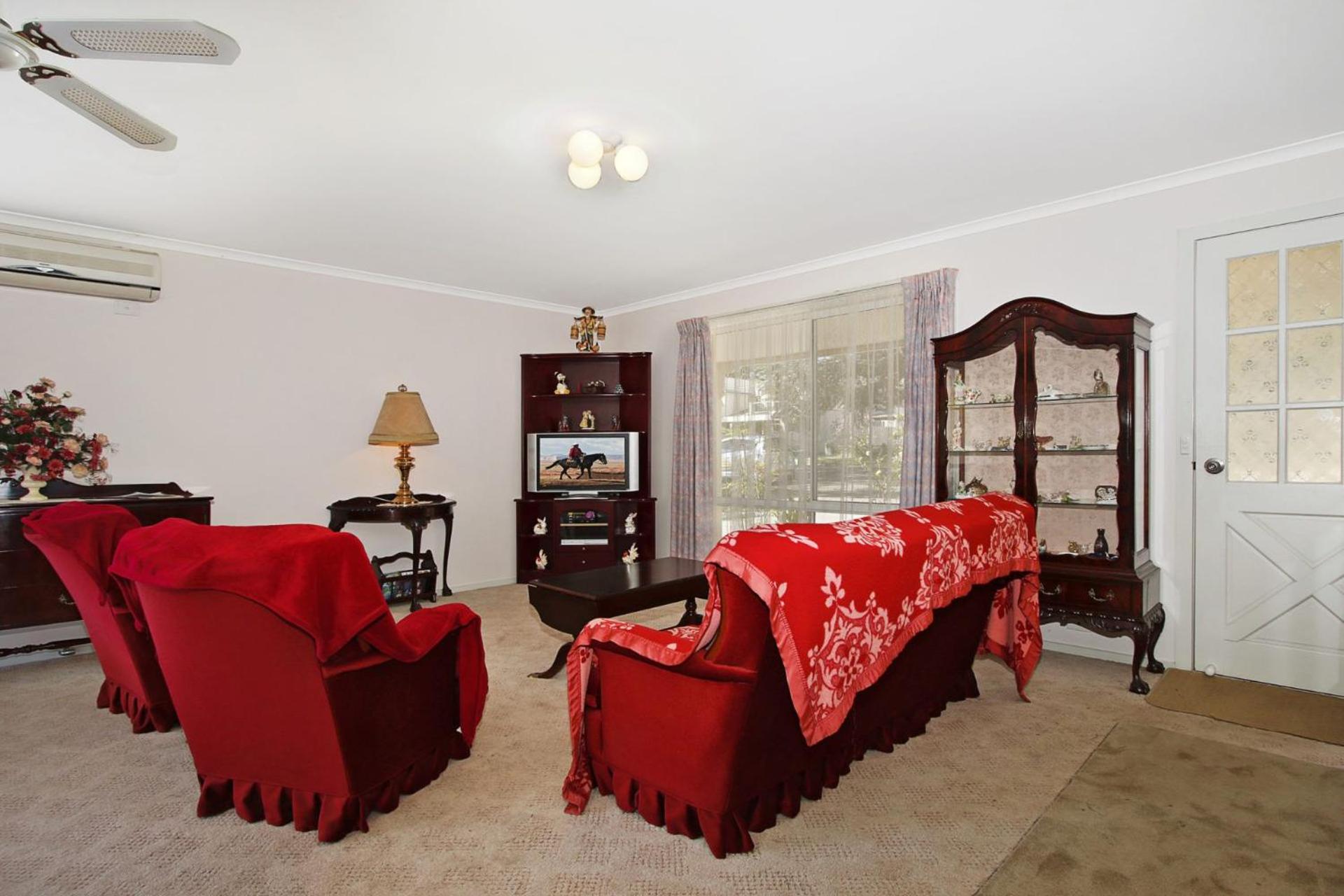 Three-Bedroom Townhouse photo 2