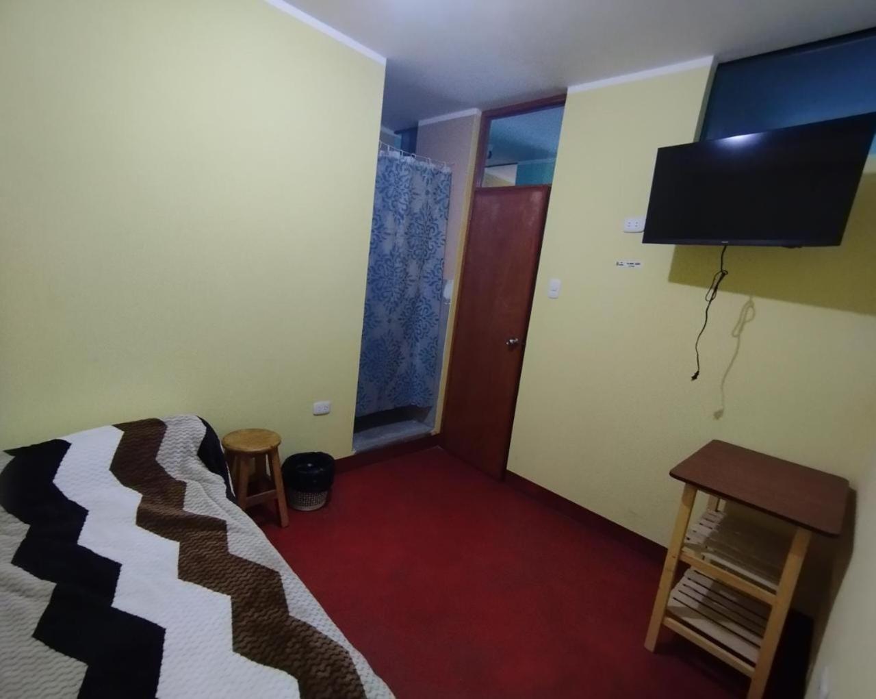 Single Room With Private Bathroom photo 2