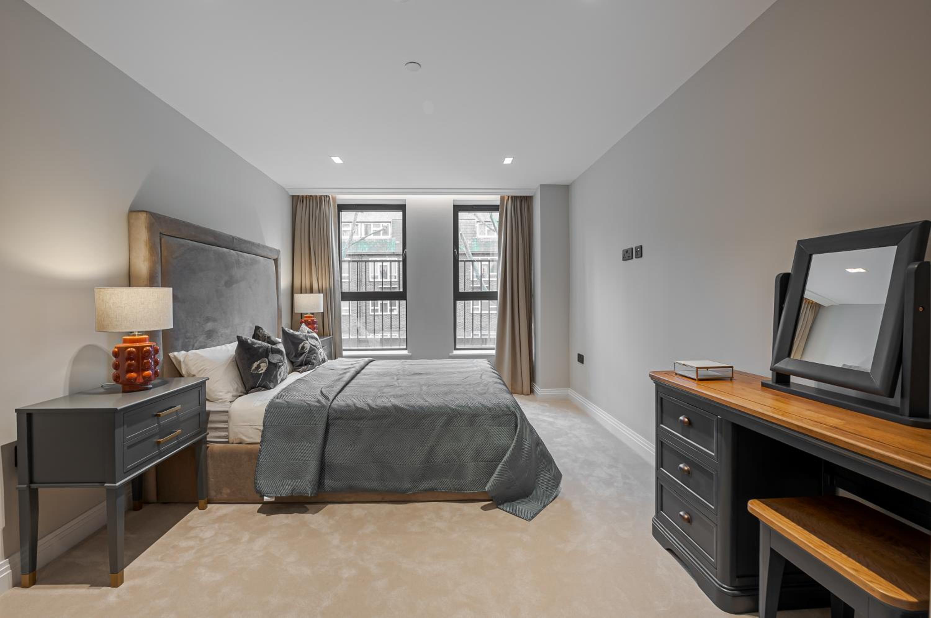 Two-Bedroom Apartment with Balcony photo 1