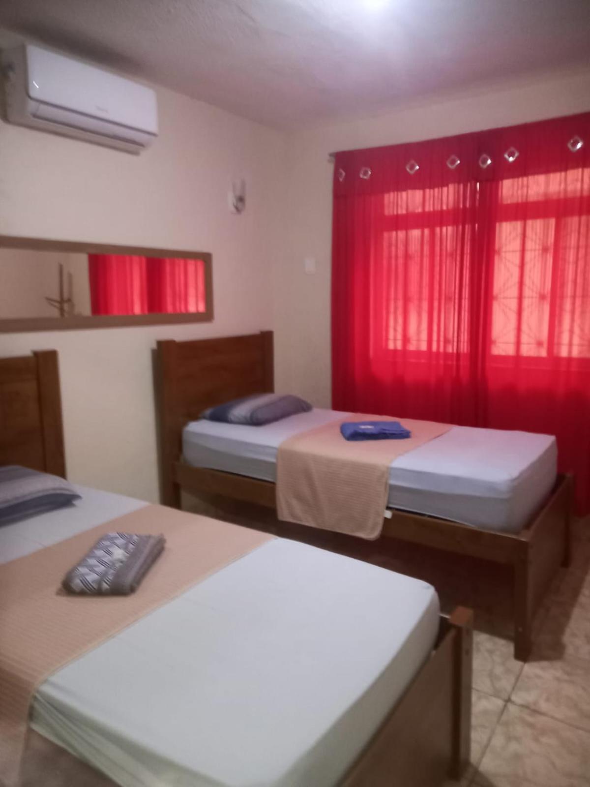 Double Room with Shared Bathroom photo 2