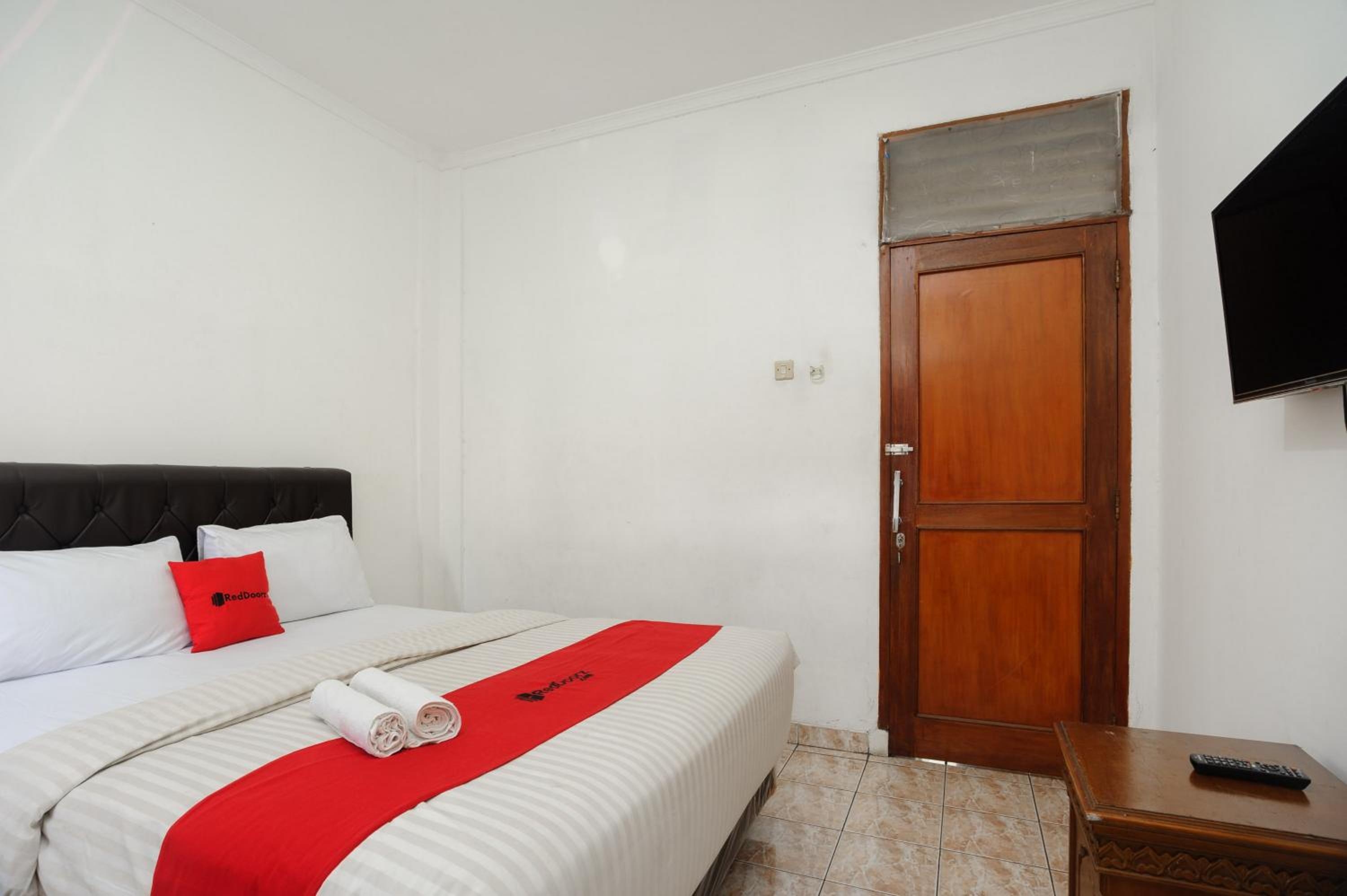 Standard Double Room - Photo 3