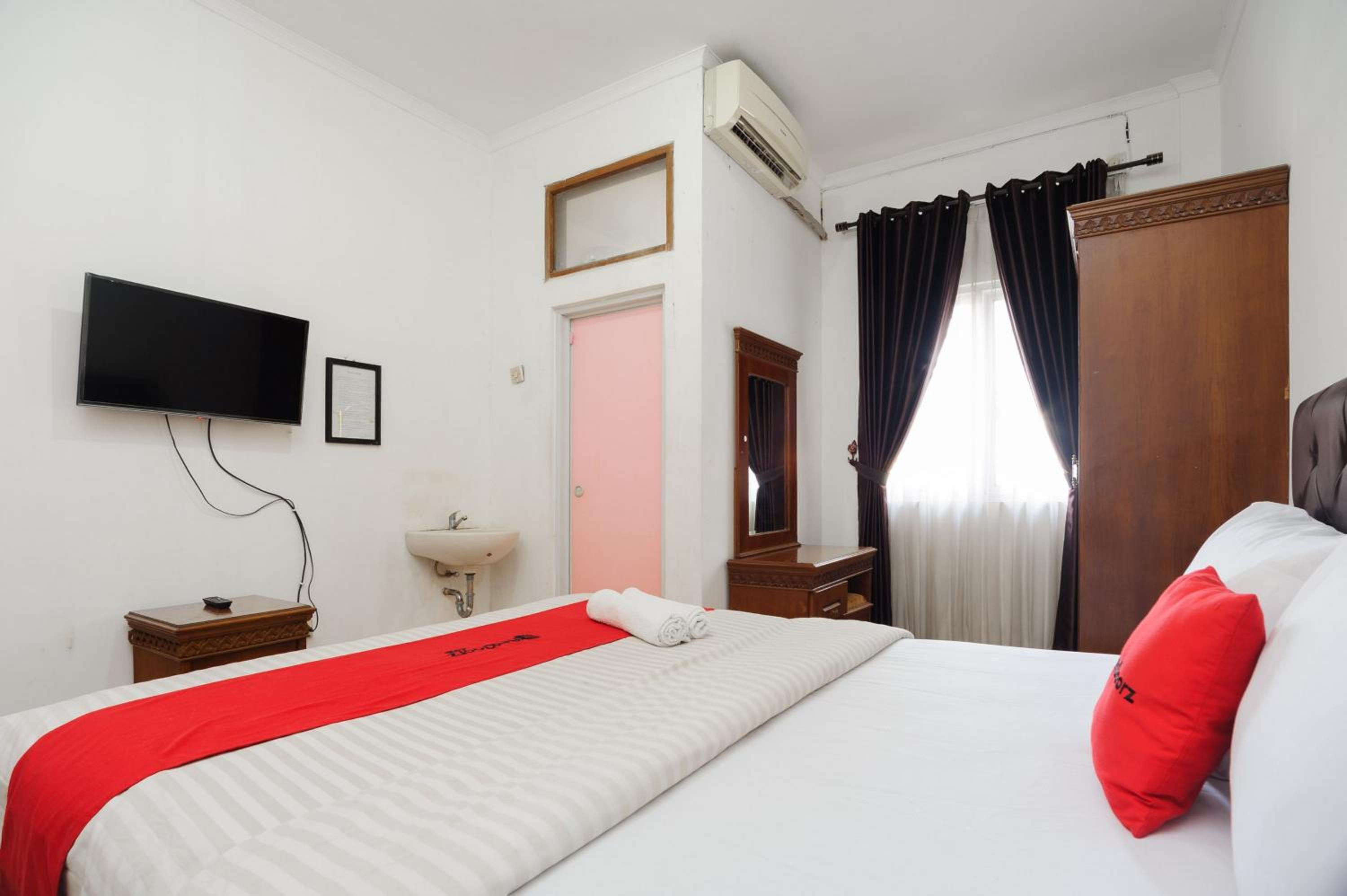 Standard Double Room - Photo 5