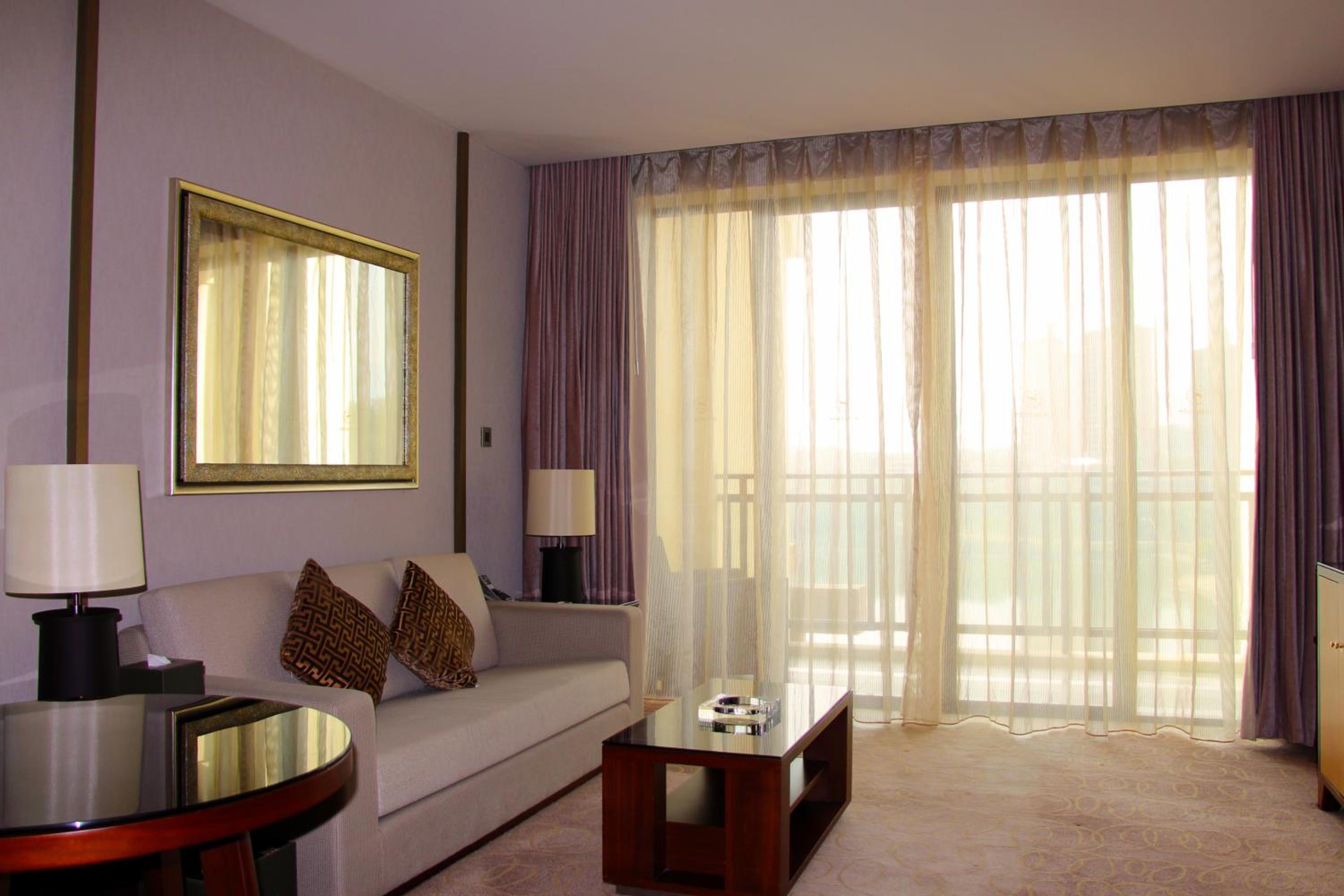Deluxe Suite photo 1