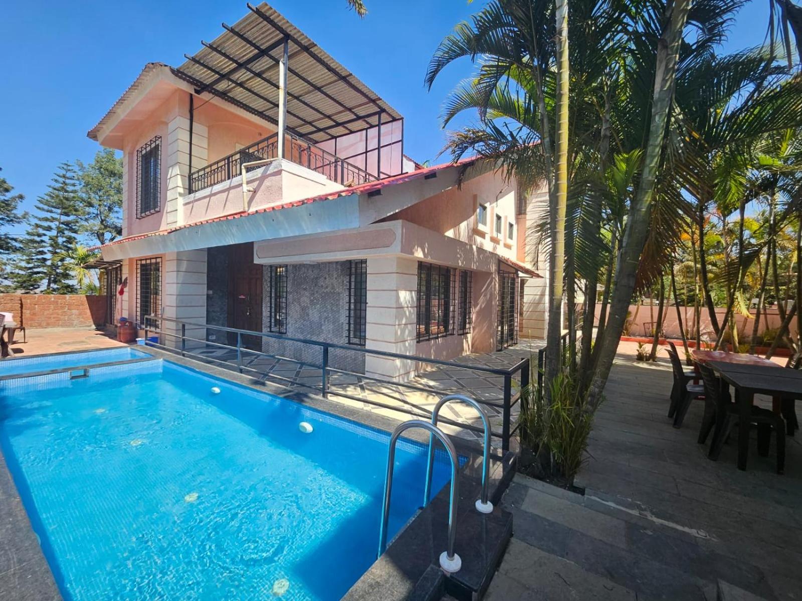 Villa with Private Pool photo 3