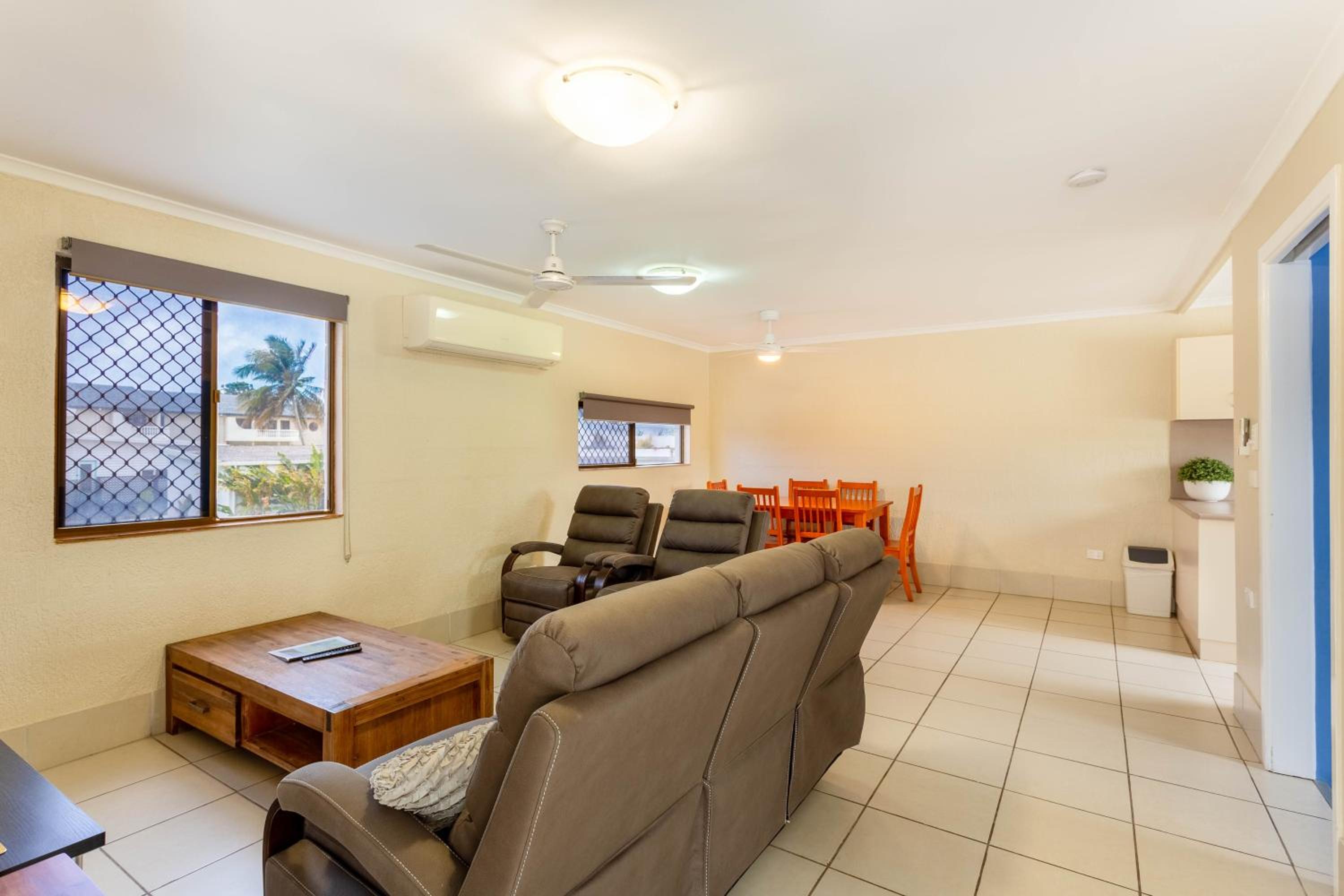 Apartment with Terrace photo 3
