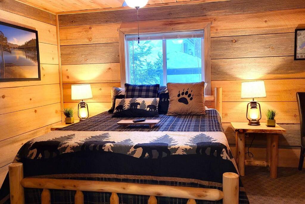 Three-Bedroom House photo 1