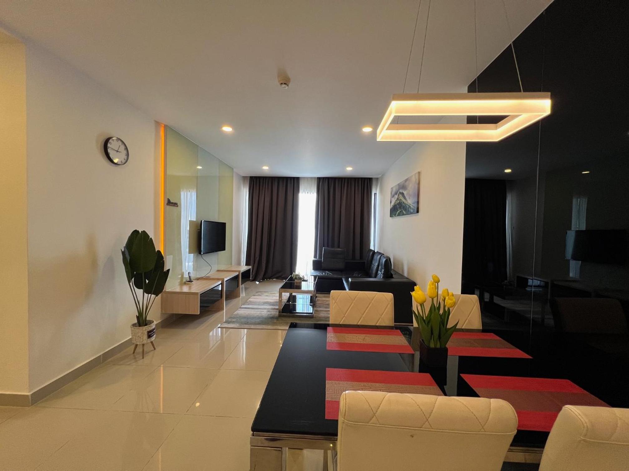 Standard Family Room - Photo 21